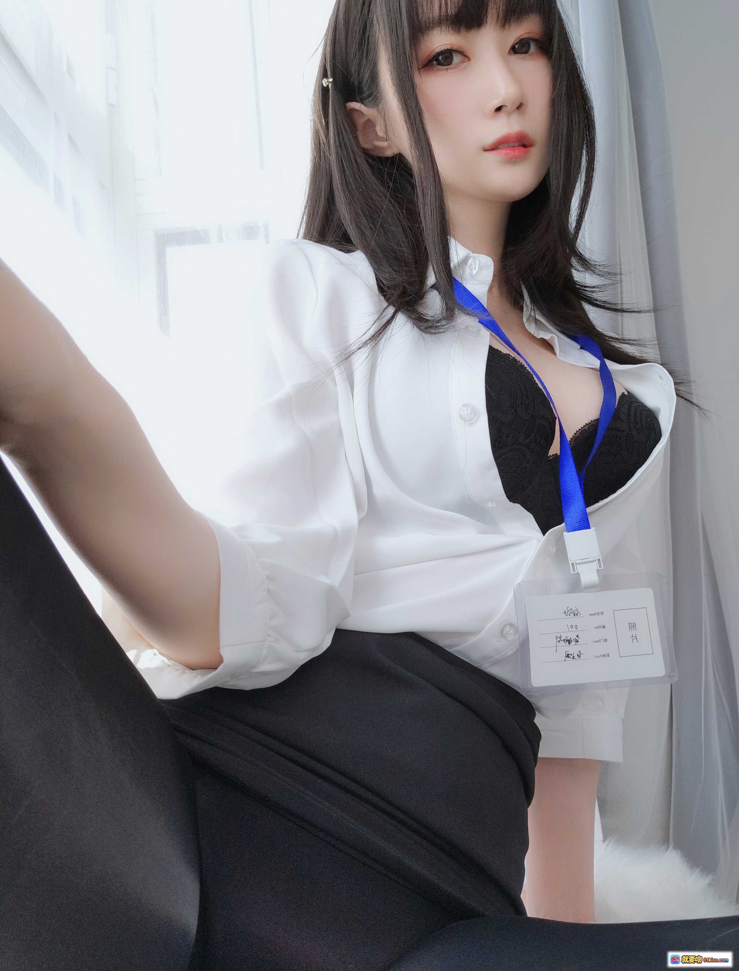 图片[5] - 白银81 NO.047 制服写真 125P黑丝白衬衫蕾丝内衣职场风性感私房照 - 就要吻