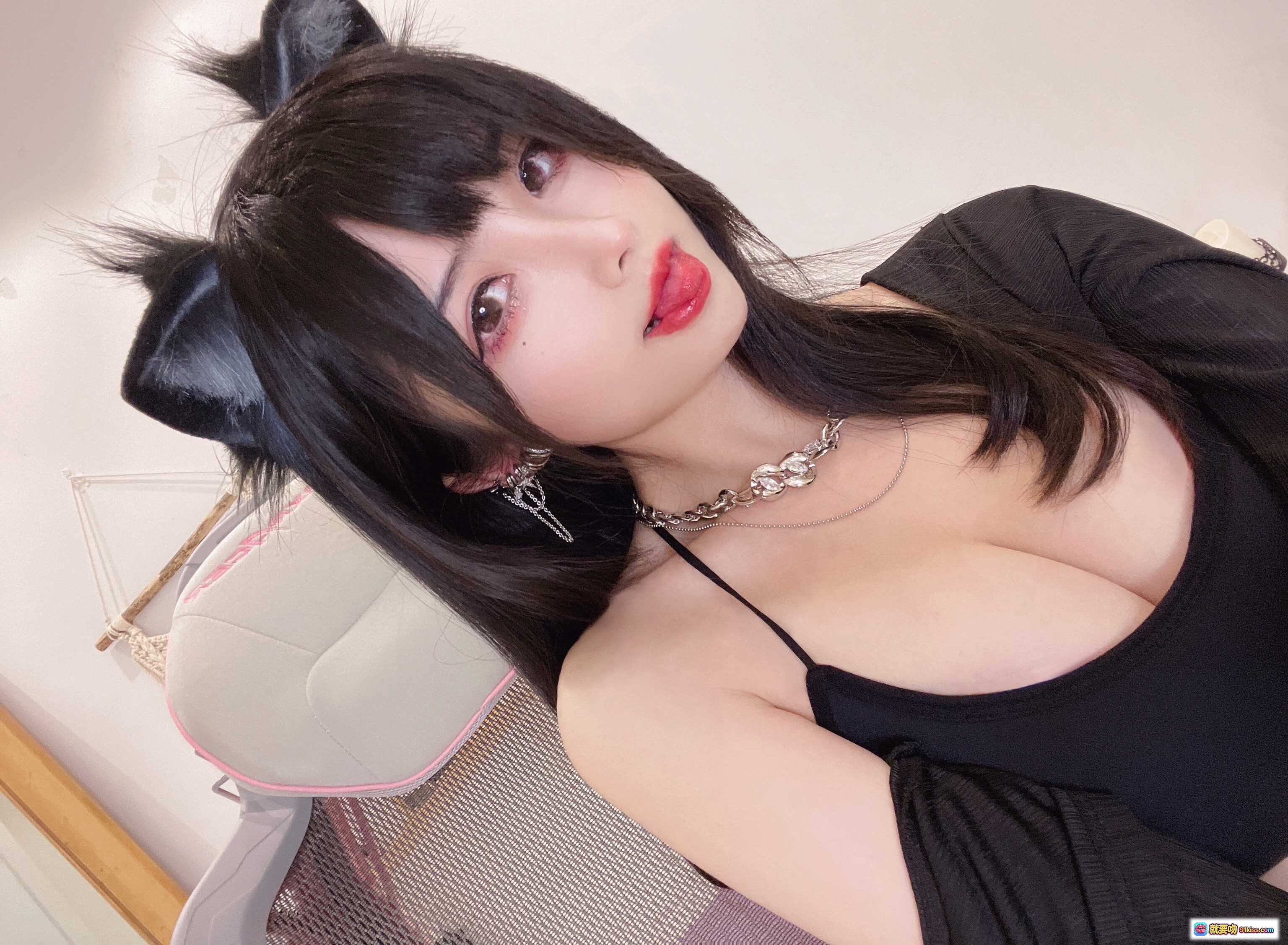 图片[9] - rioko凉凉子NO.075辣妹猫猫写真｜黑丝吊带猫耳造型｜性感甜酷风私房照 - 就要吻