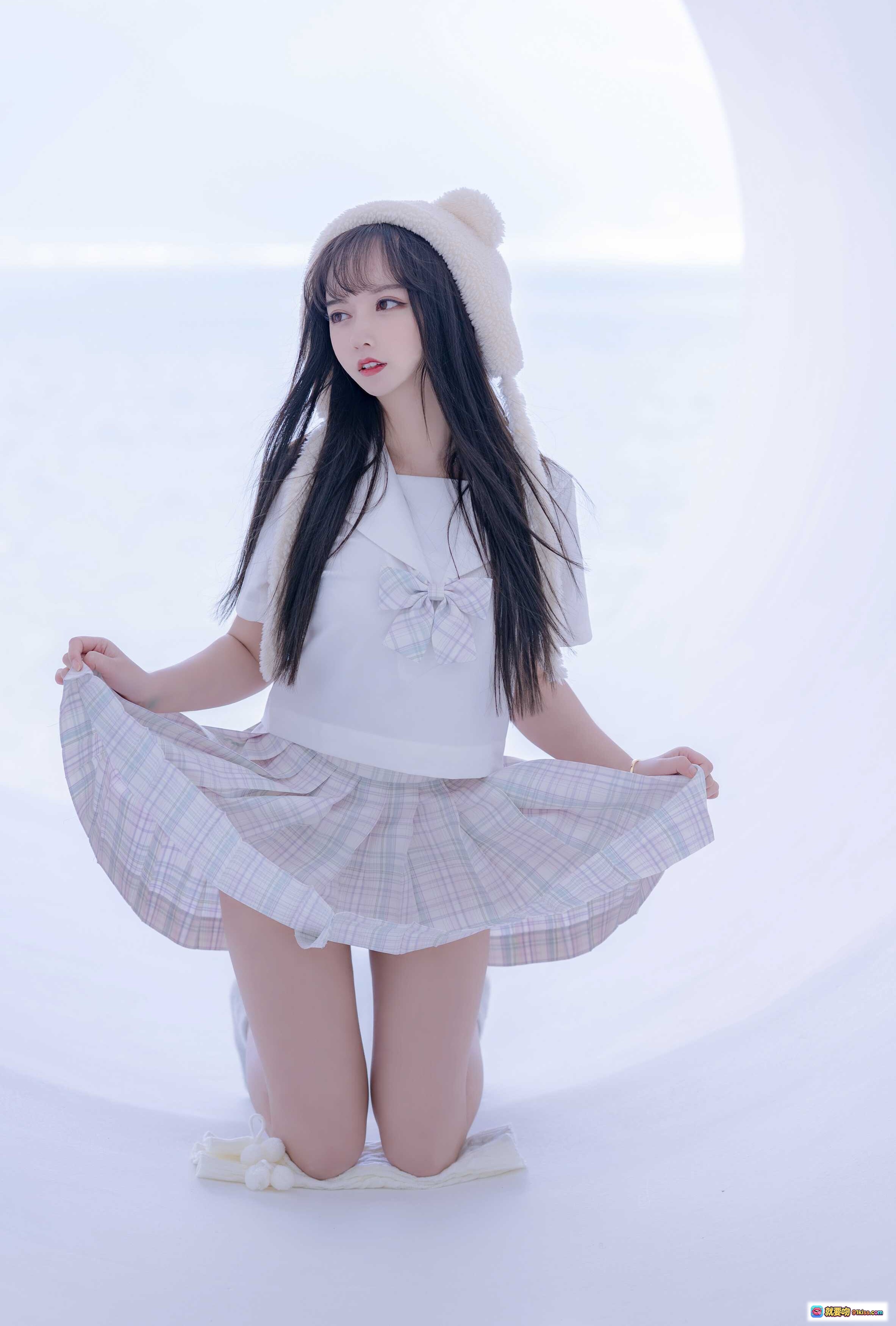 图片[5] - 过期米线线喵070米线天台JK写真｜可爱熊耳帽+格子短裙+蕾丝内衣清新少女风摄影集 - 就要吻