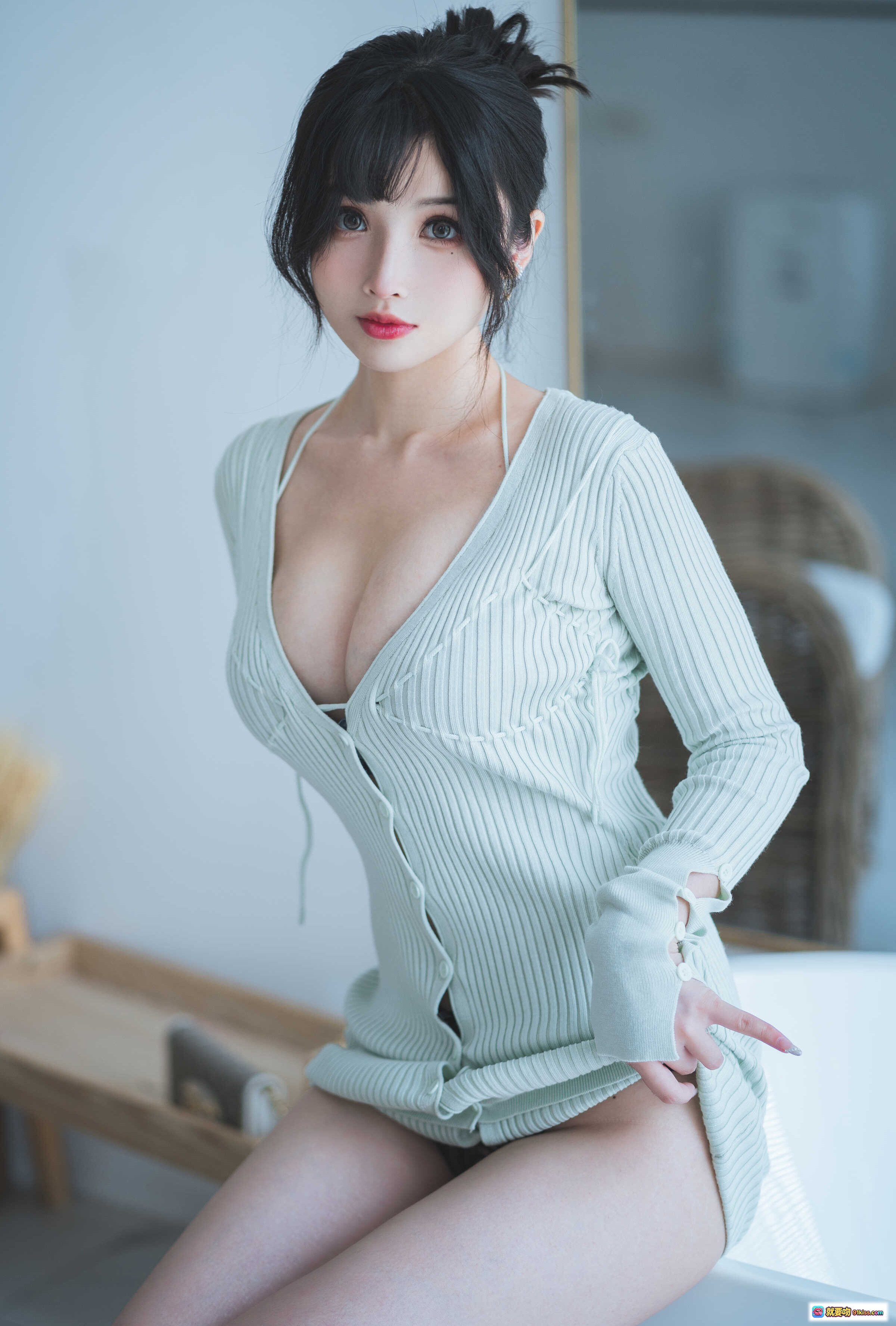 图片[5] - rioko凉凉子NO.076人妻毛衣写真｜温柔性感V领针织连衣裙居家风54P高清图集 - 就要吻