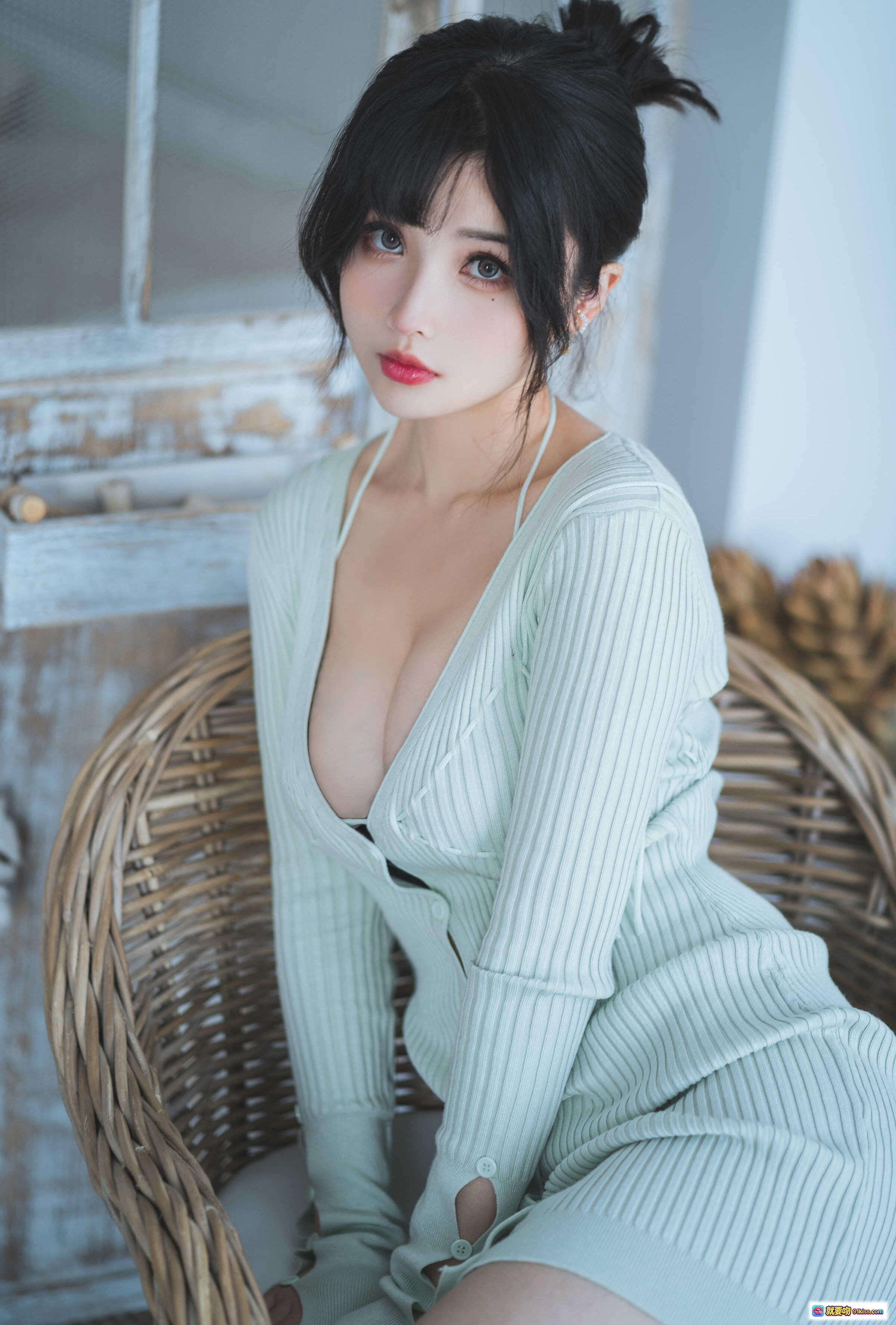 图片[6] - rioko凉凉子NO.076人妻毛衣写真｜温柔性感V领针织连衣裙居家风54P高清图集 - 就要吻