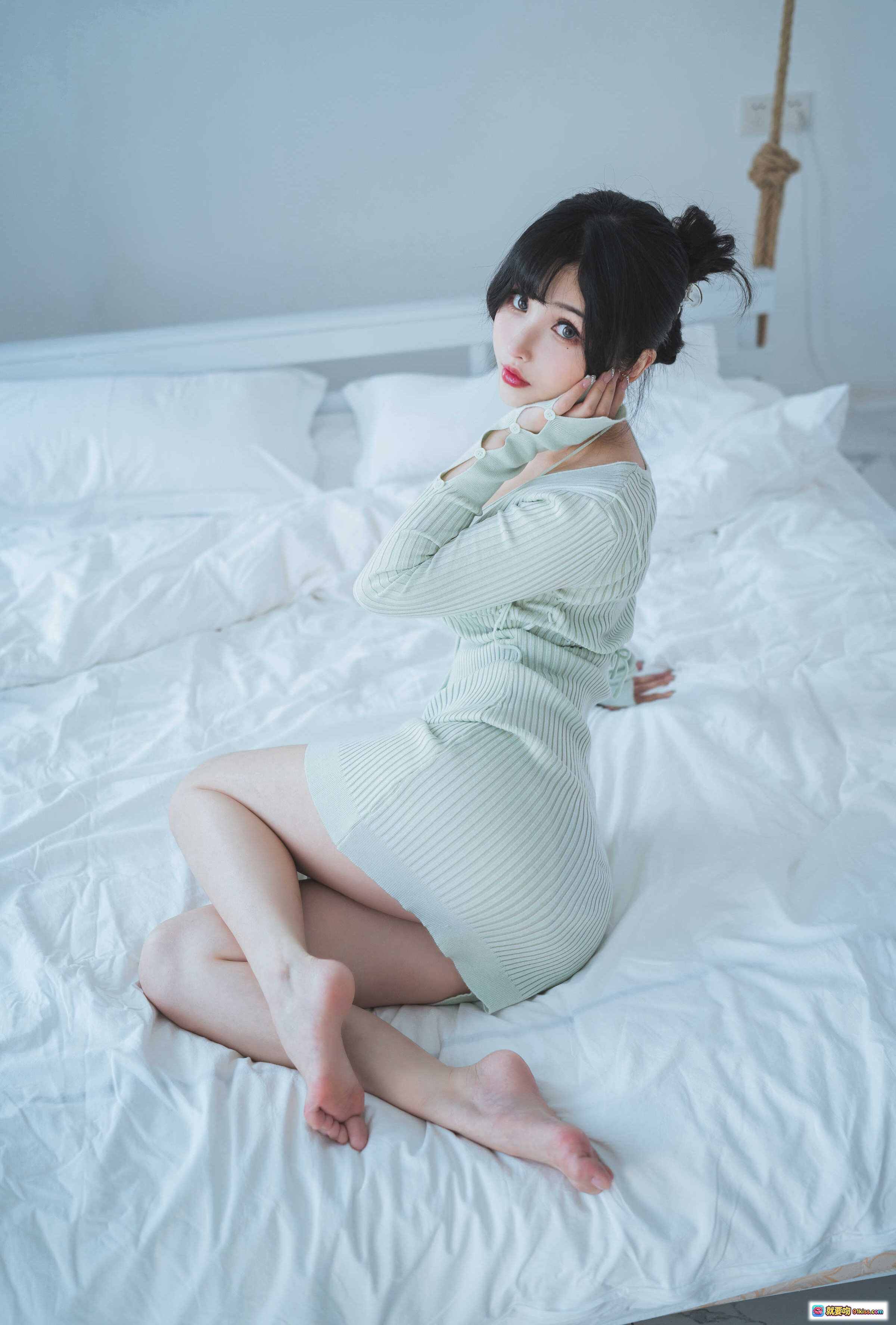 图片[7] - rioko凉凉子NO.076人妻毛衣写真｜温柔性感V领针织连衣裙居家风54P高清图集 - 就要吻