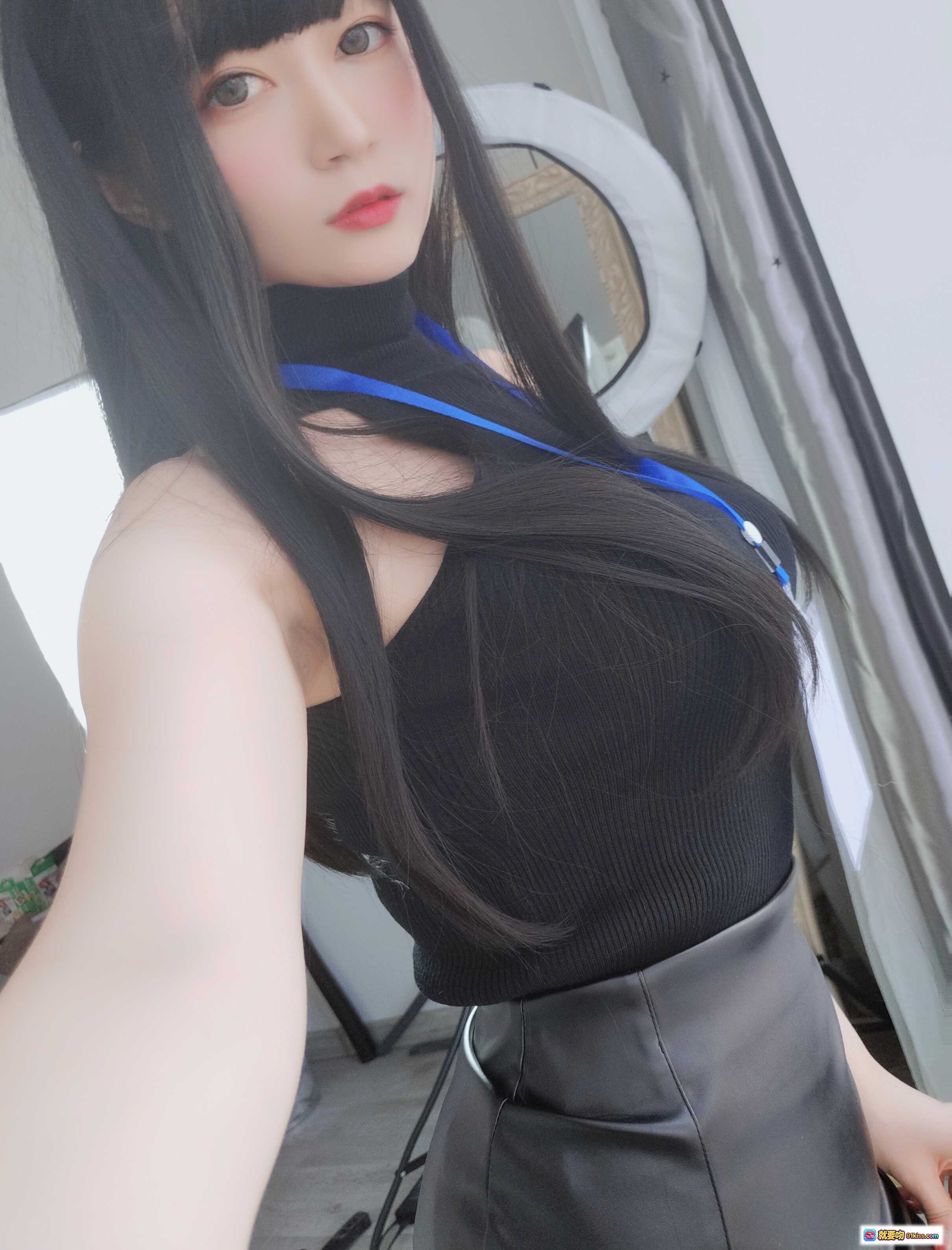 图片[3] - 白银81 NO.024 职场新人写真 118P黑裙吊带蕾丝美腿性感私房照 - 就要吻