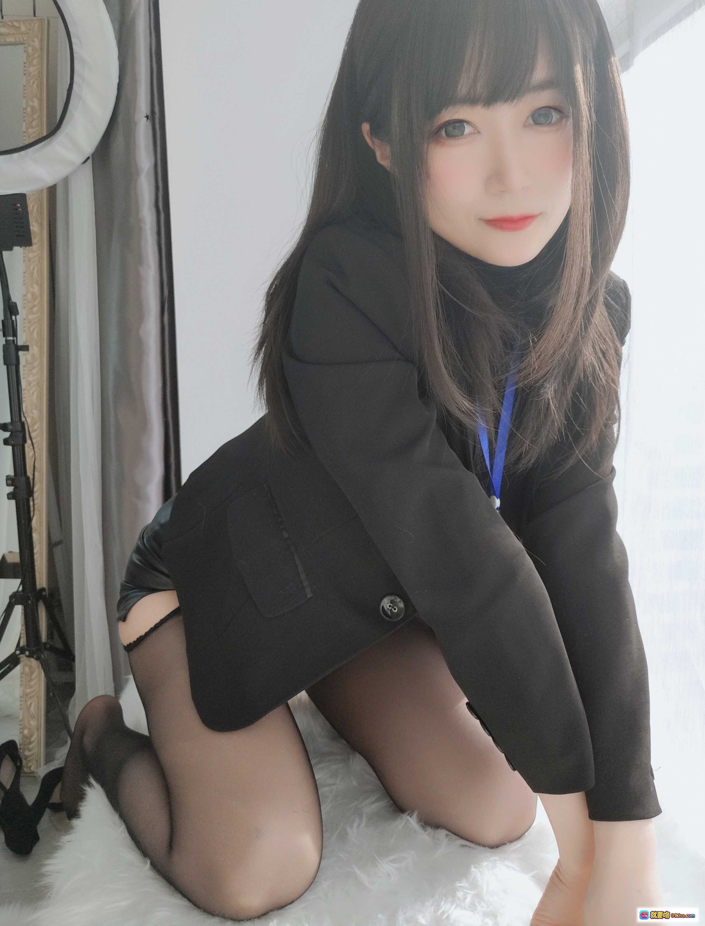 图片[6] - 白银81 NO.024 职场新人写真 118P黑裙吊带蕾丝美腿性感私房照 - 就要吻