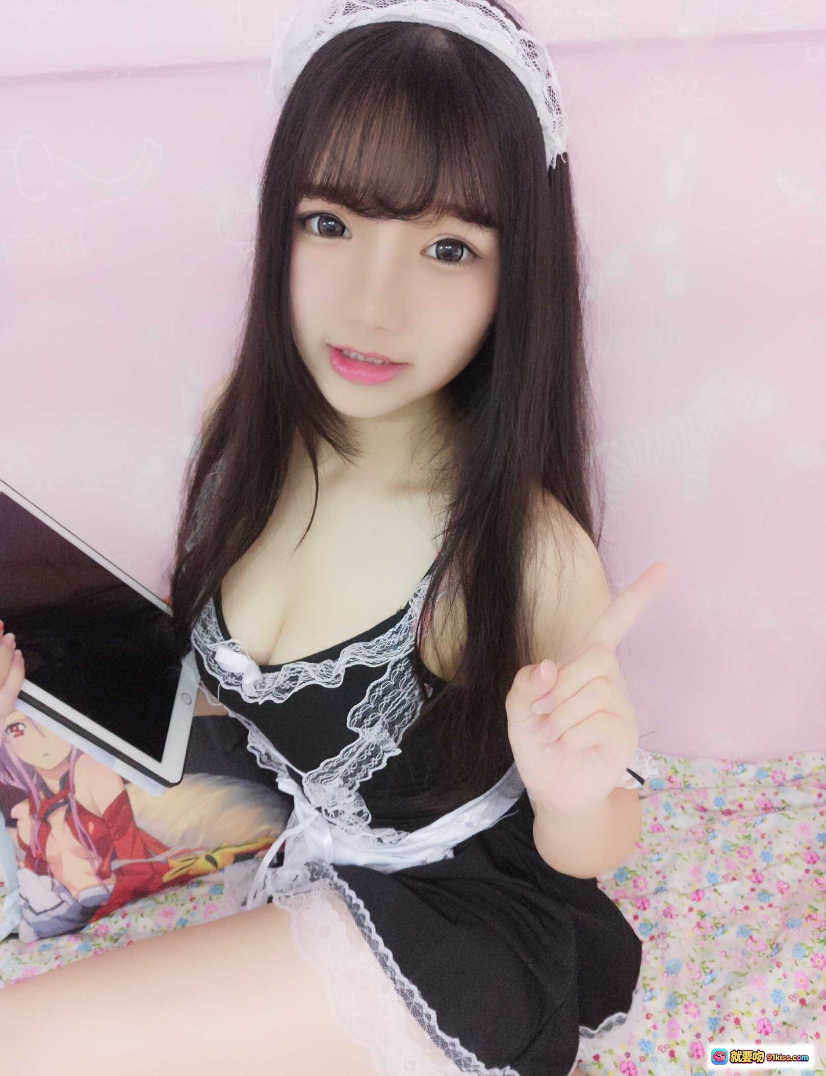 图片[5] - 雪晴Astra NO.022 小女仆写真 甜美少女抱鲨鱼玩偶 粉色房间花床单 萝莉风居家私房照 - 就要吻