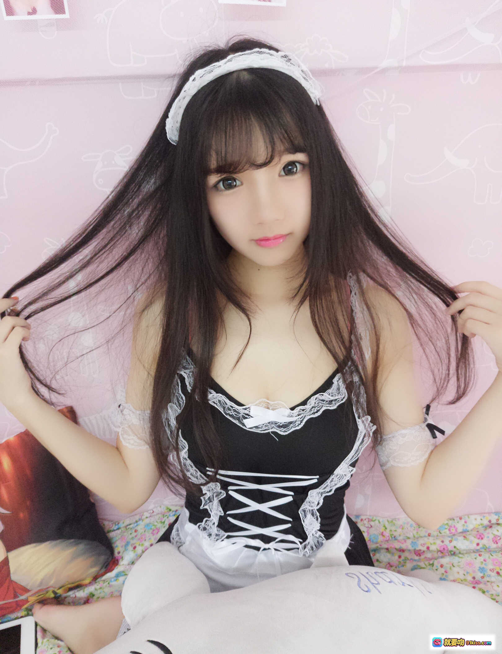 图片[7] - 雪晴Astra NO.022 小女仆写真 甜美少女抱鲨鱼玩偶 粉色房间花床单 萝莉风居家私房照 - 就要吻