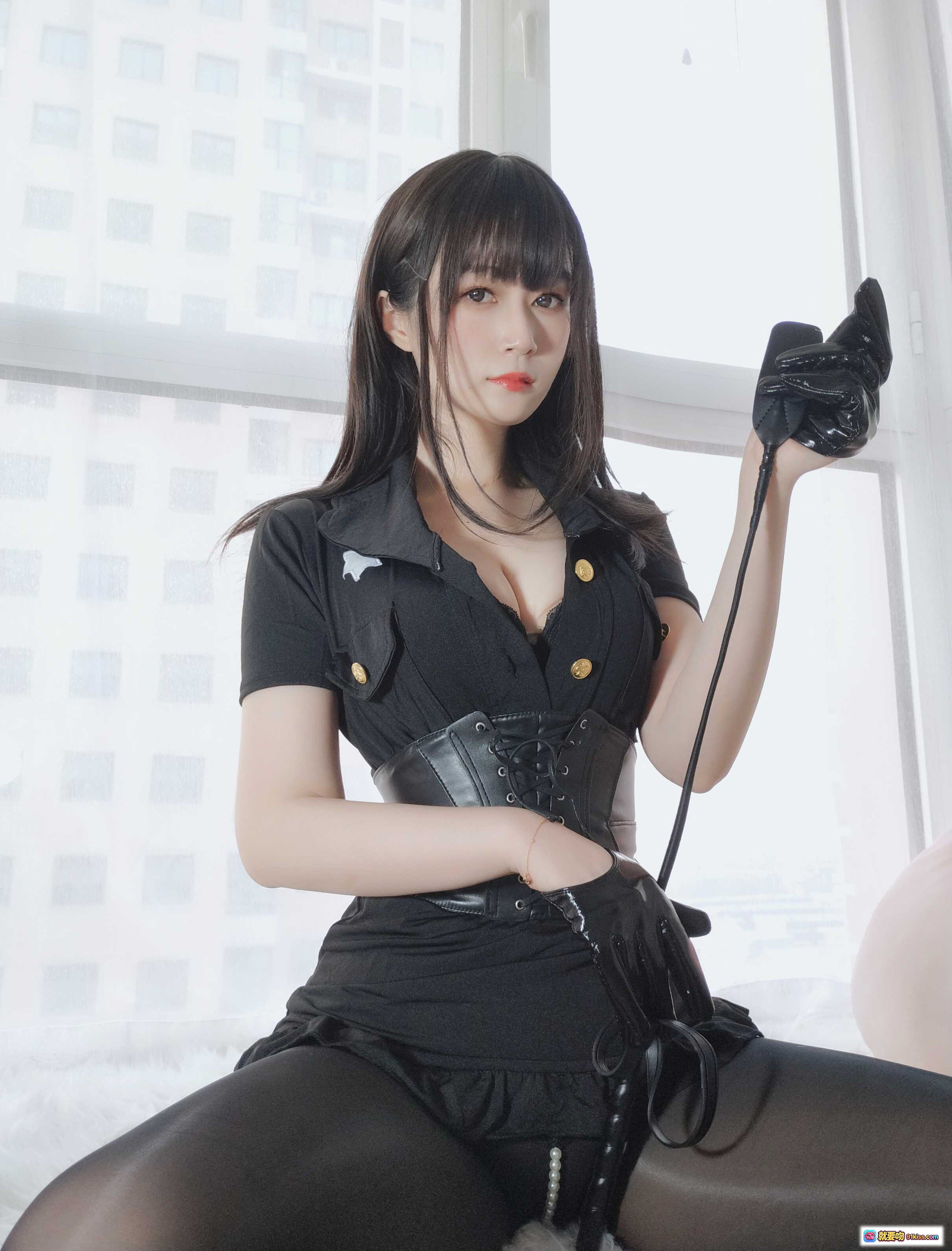 抖S姐姐黑丝制服诱惑写真 | 白银81 NO.067 82P高清图集 - 就要吻