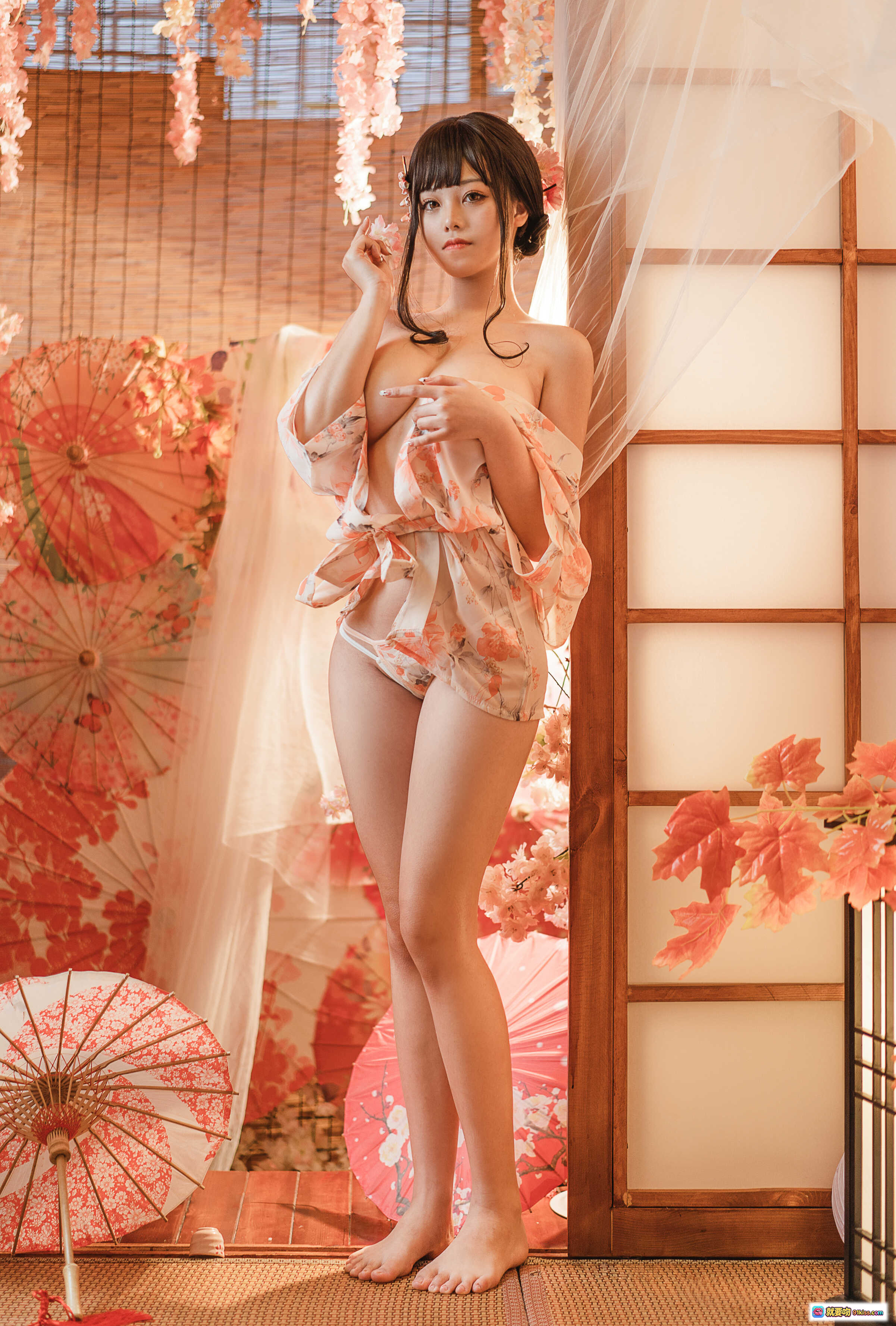 图片[2] - 蜜汁猫裘NO.067浴娘写真｜和风浴衣美少女｜樱花图案薄纱和服｜日式榻榻米场景｜精致发饰闭眼姿态｜37P高清图集 - 就要吻