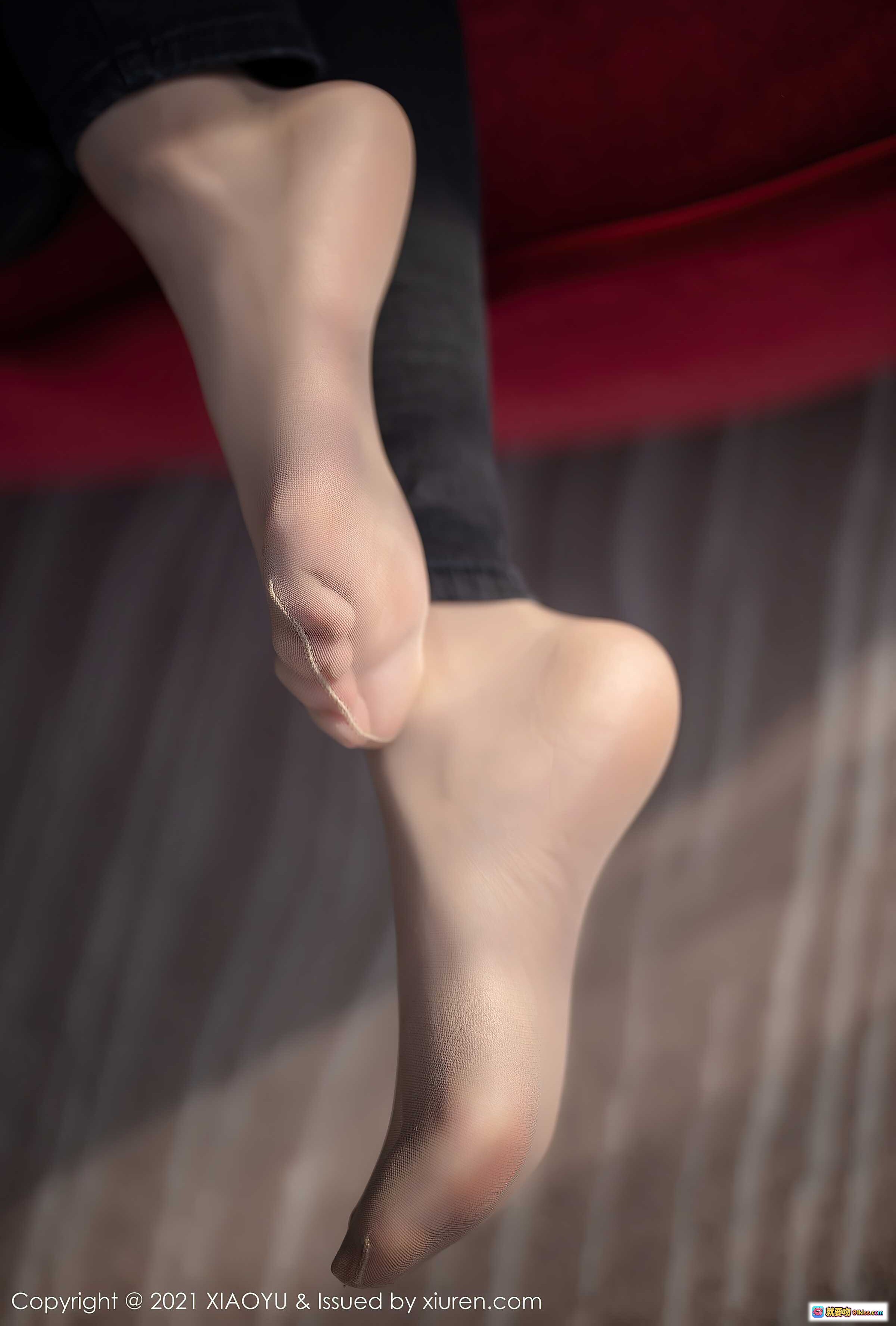 图片[3] - 蜜桃酱o白衫黑裤高跟美腿写真｜XIAOYU语画界VOL.458室内光影优雅姿态 - 就要吻