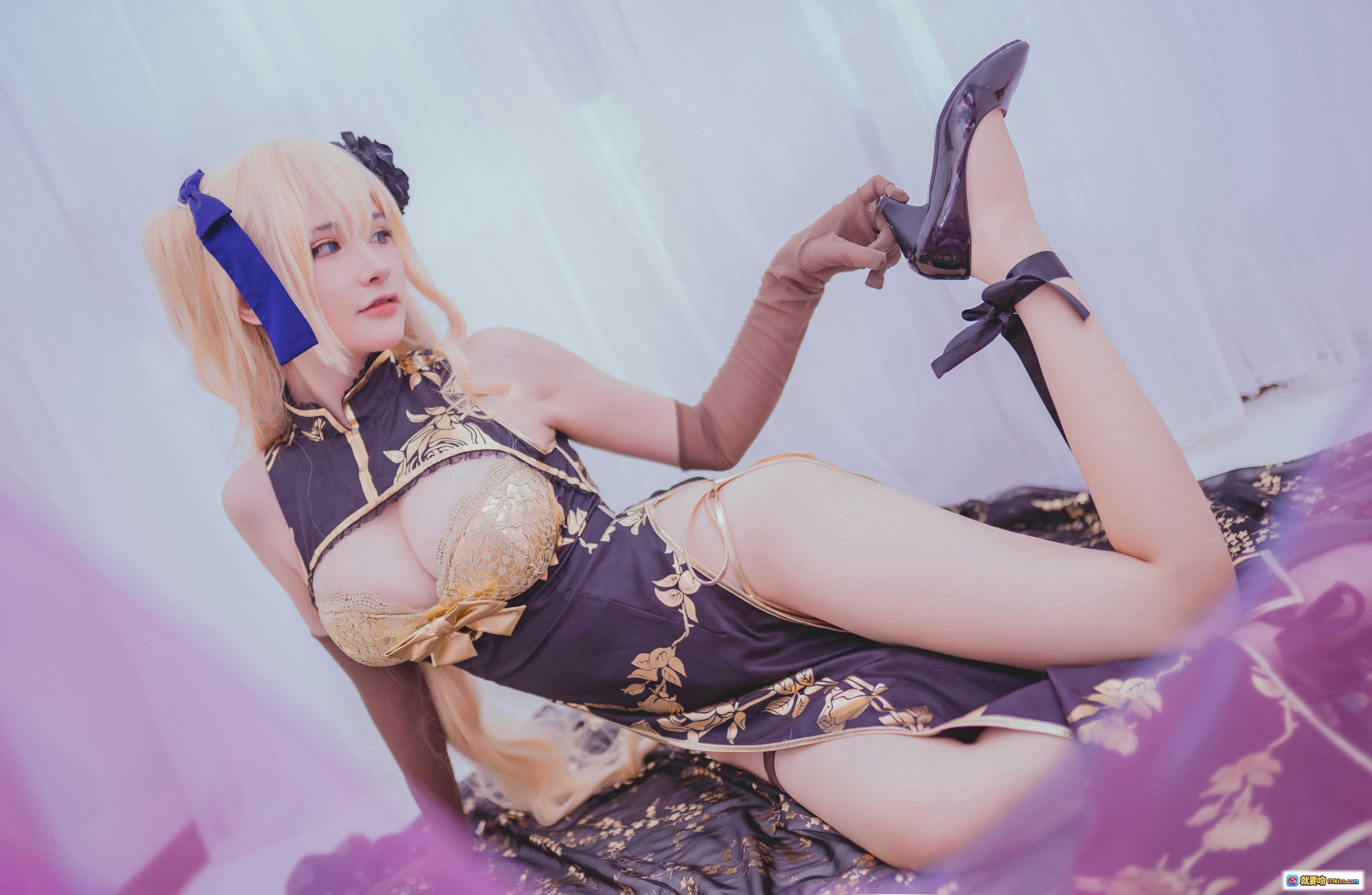 图片[7] - 前羽NO.006幻想金莲Cosplay写真-黑金旗袍蕾丝内衣琵琶古风美少女坐姿摄影集 - 就要吻