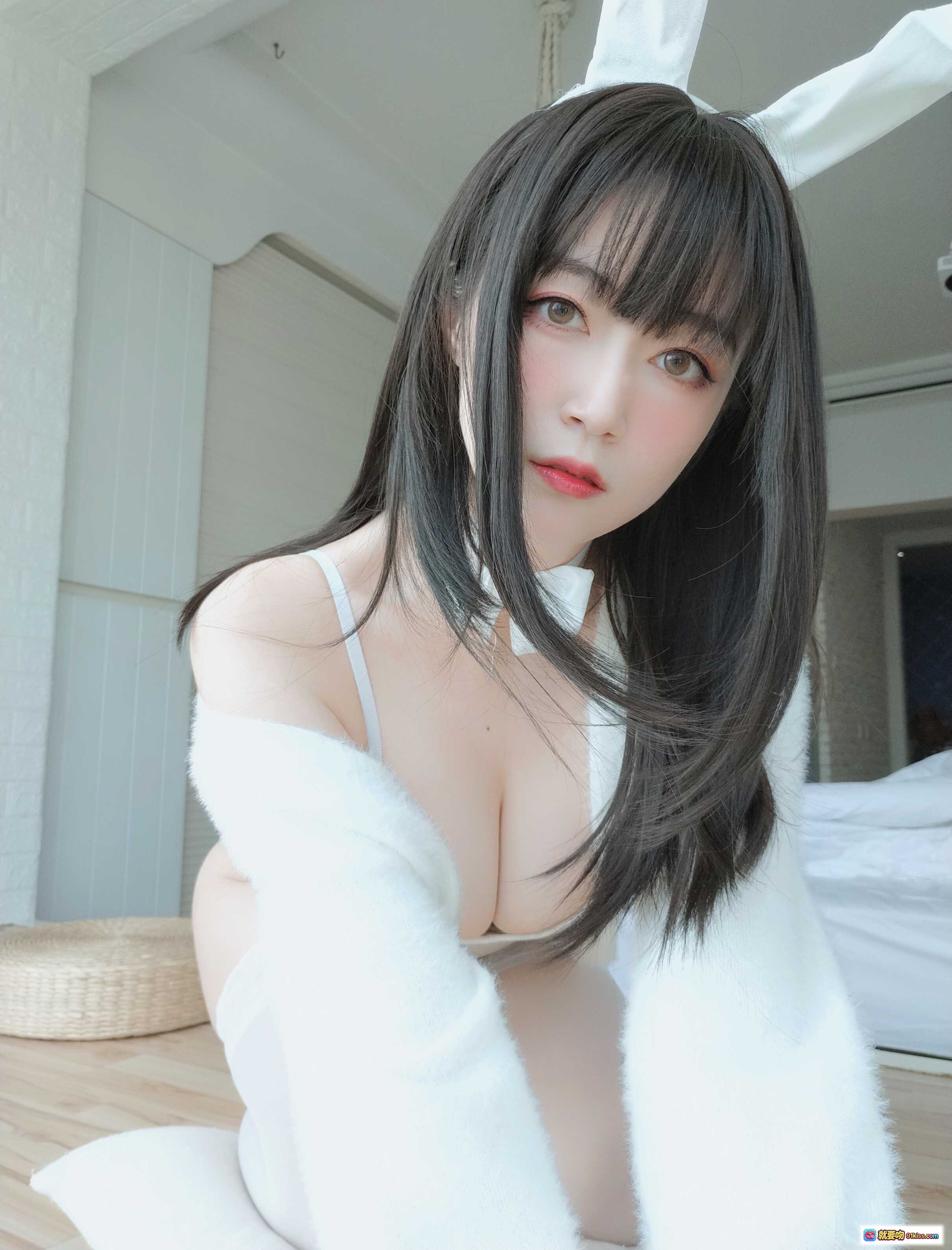 图片[5] - 白银81 NO.056 白丝兔子写真 甜美兔耳少女 白色毛衣搭配性感内衣 纯欲风居家私房照 109P高清图集 - 就要吻