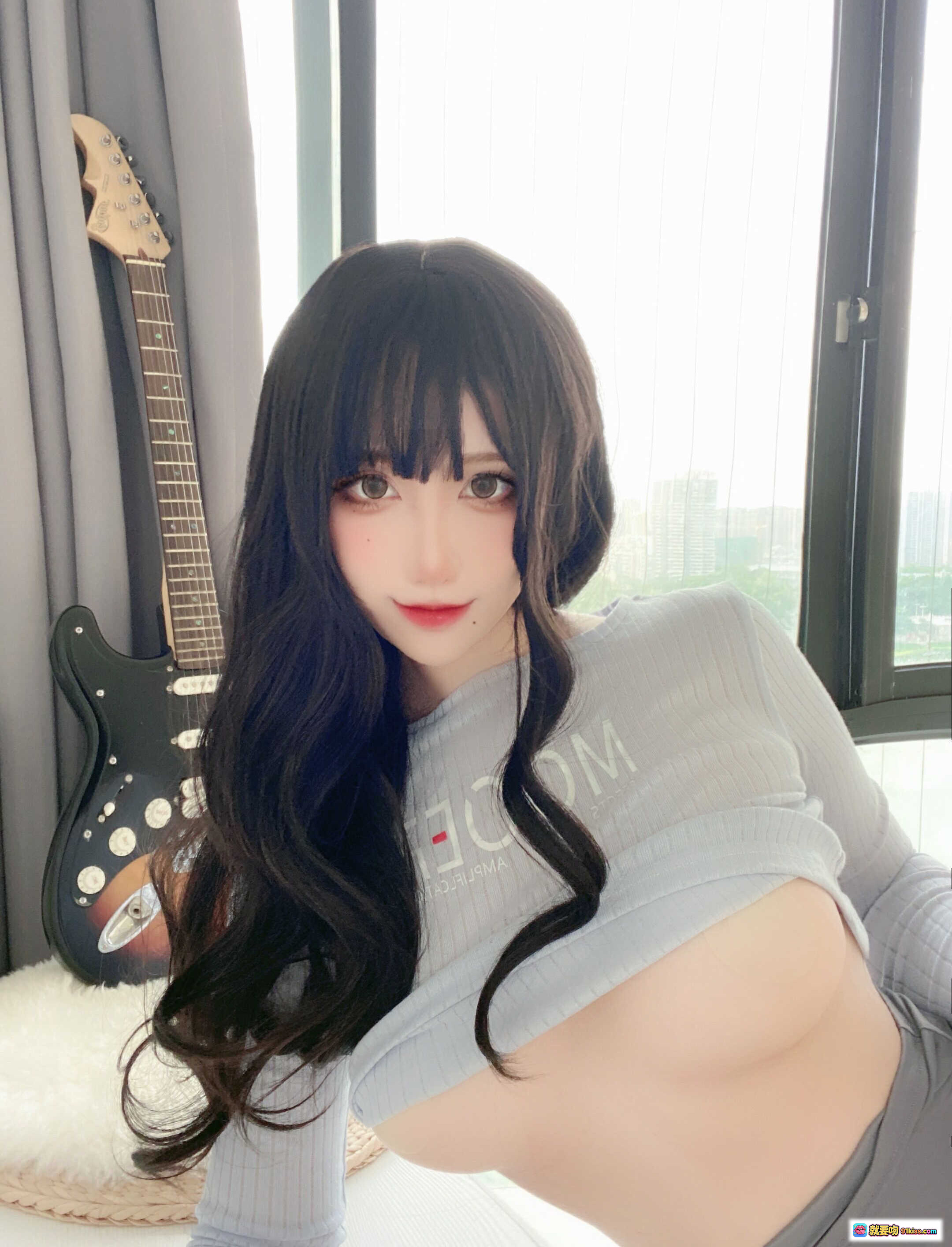 图片[6] - 九曲Jean NO.048 吉他妹妹自拍写真 40P高清美图 灰色露脐上衣+包臀裙 时尚性感室内私房照 - 就要吻