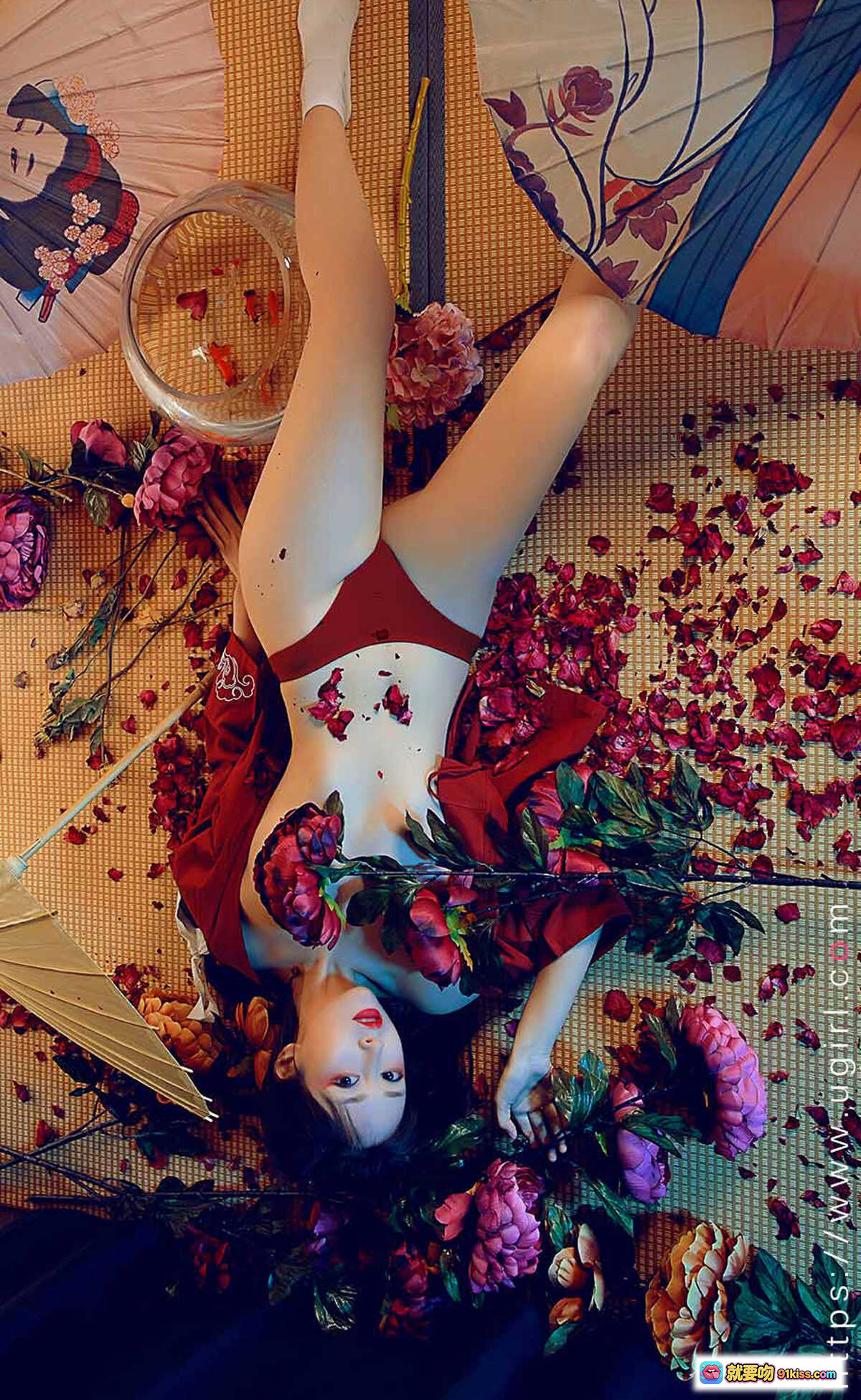 图片[1] - Ugirls尤果网爱尤物No.2129尤果合刊35P42M 红色内衣美女躺卧花瓣雨日式和风写真艺术摄影高清图集 - 就要吻