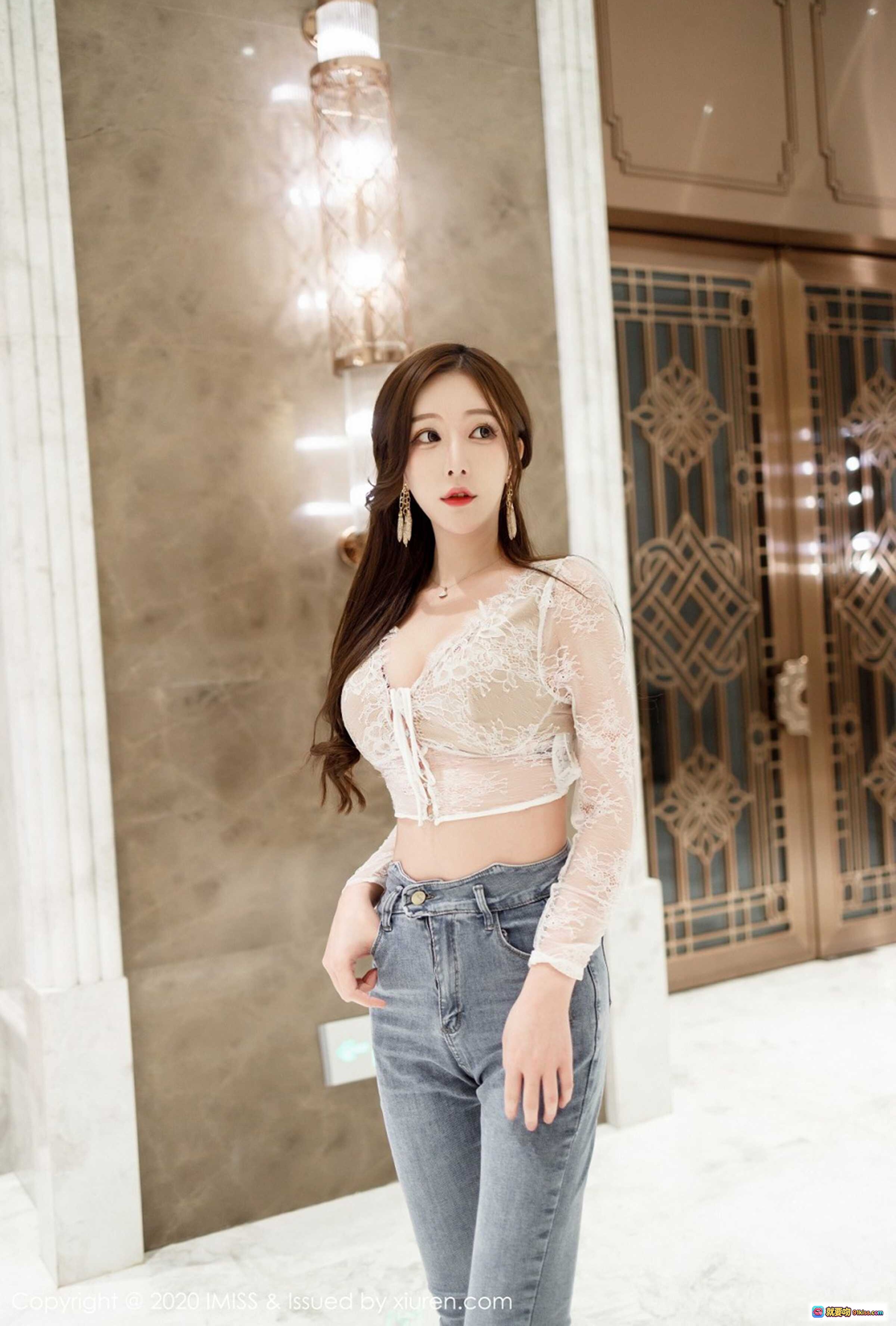图片[8] - LindaLinda优雅性感写真｜蕾丝透视上衣+高腰牛仔裤+黑丝高跟鞋｜IMiss Vol.474 2020.06.29 精美室内拍摄 - 就要吻