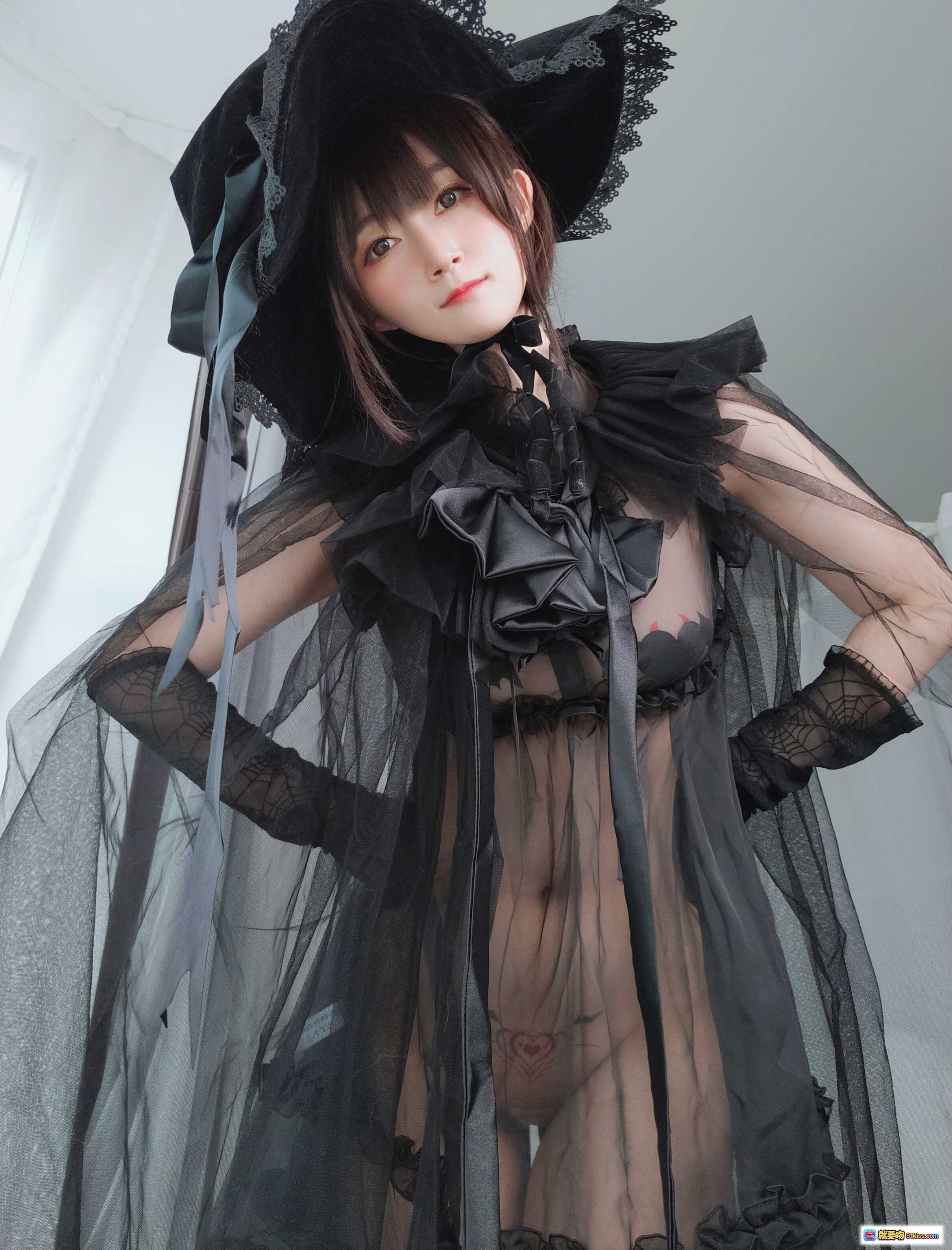 图片[4] - 白银81 NO.051 见习魔女黑蕾丝礼帽洛丽塔写真 126P高清美图 - 就要吻