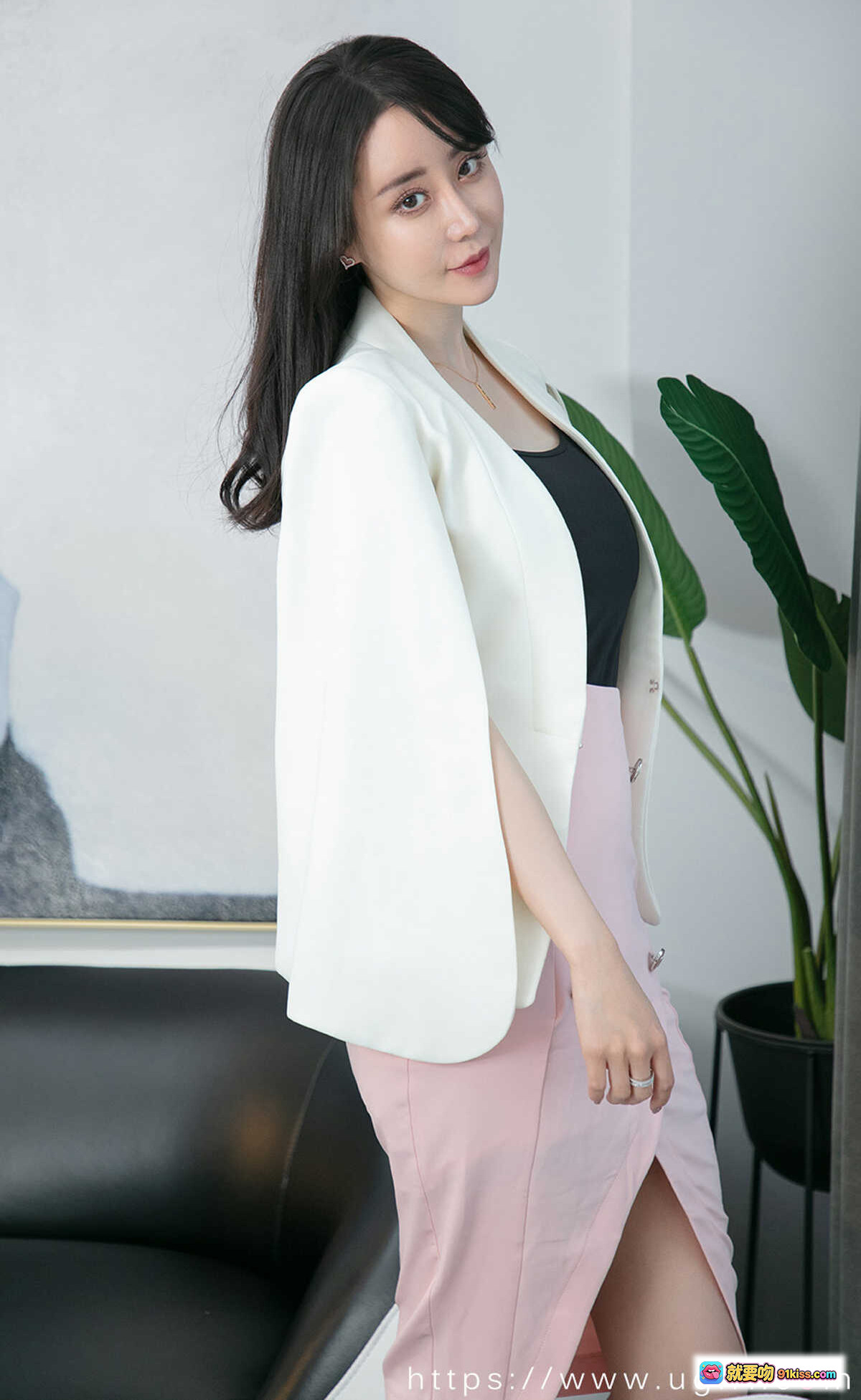 图片[9] - 梦心玥172cm高挑旗袍美女北京模特写真 46kg纤瘦身材射手座优雅持扇古风摄影 - 就要吻