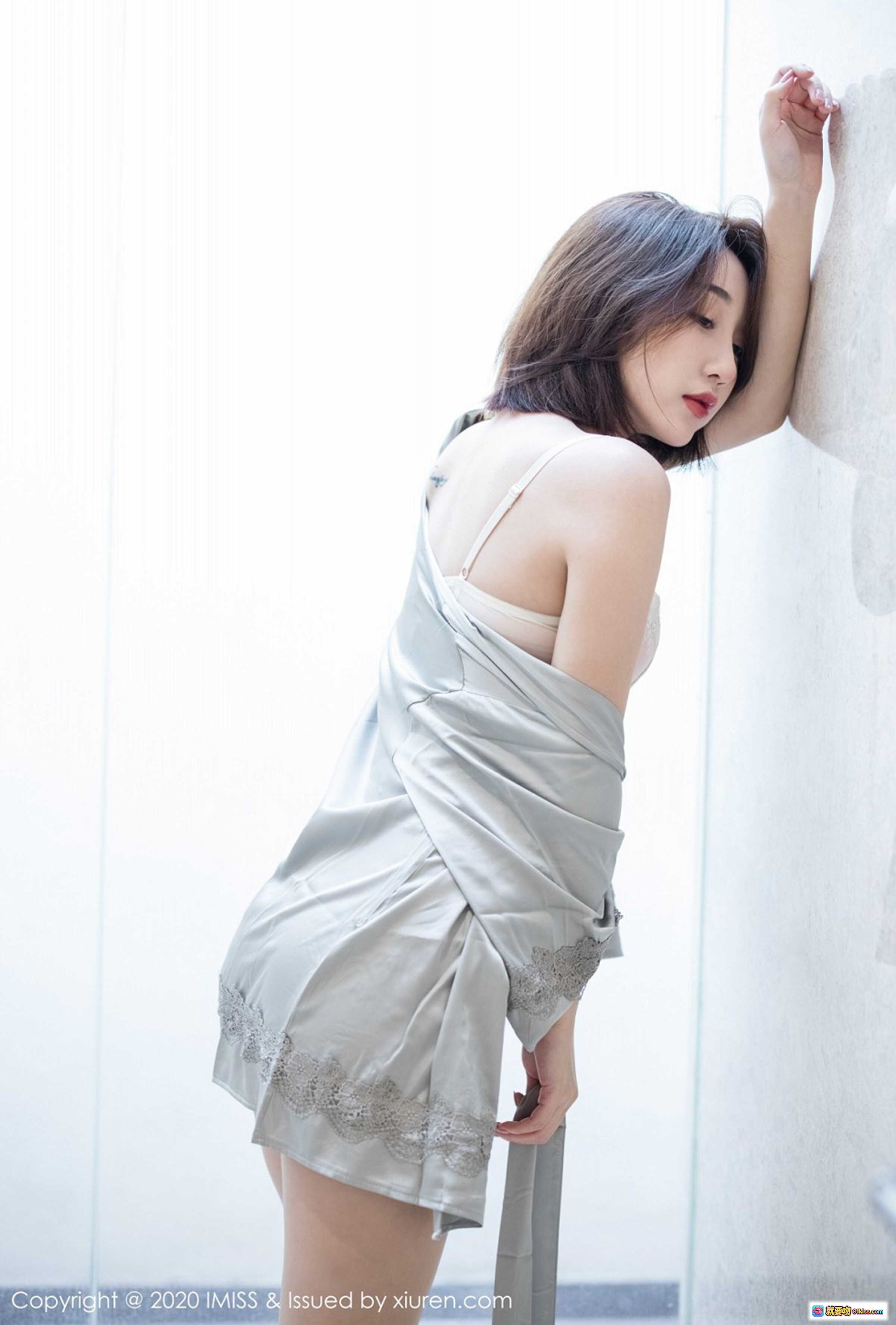 图片[3] - IMiss九月生2020.10.14 Vol.510 灰色蕾丝浴袍高跟美腿浴室写真 44图163M - 就要吻