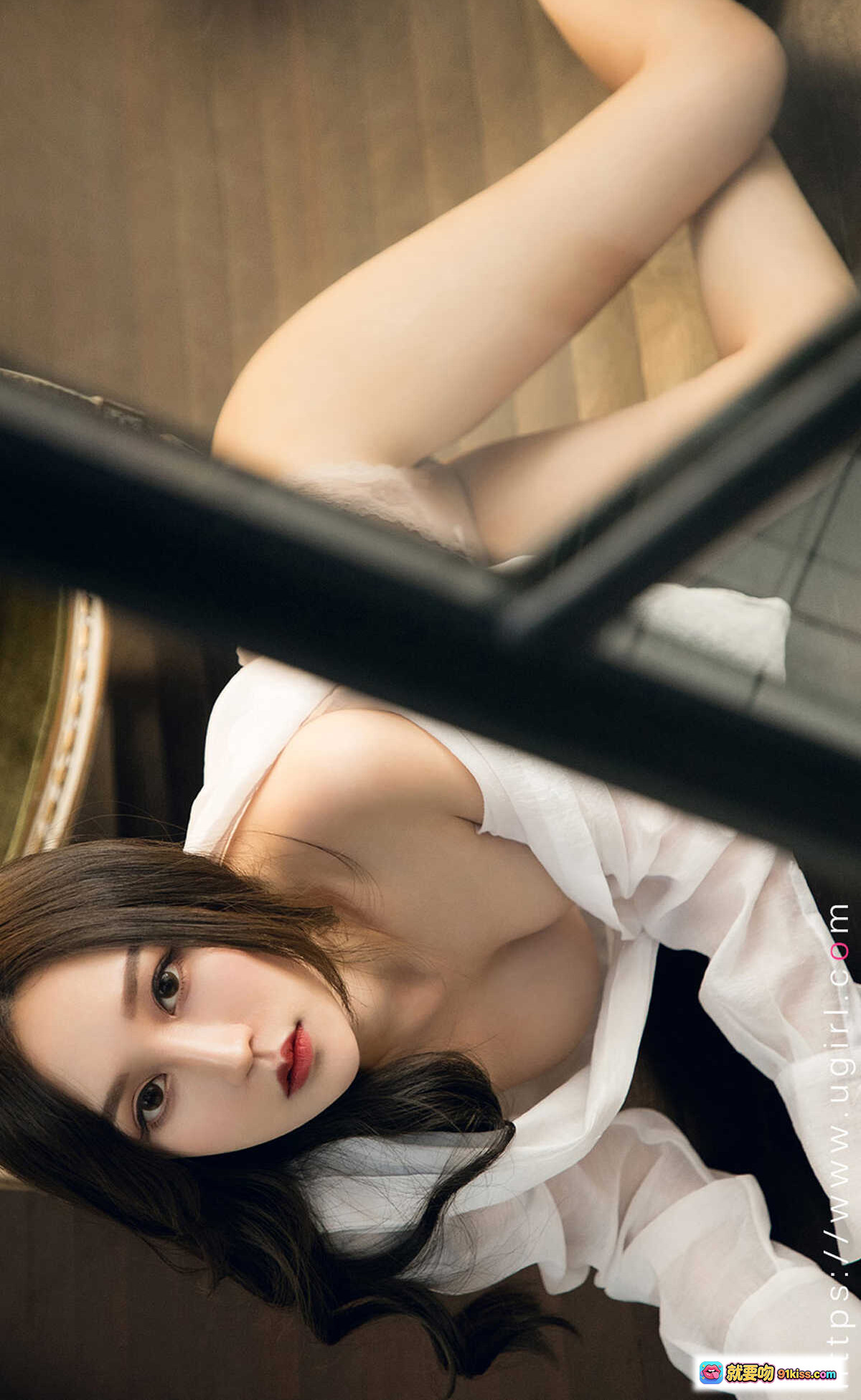 Ugirls尤果网爱尤物No.2145尤果合刊35P高清写真 白衬衫黑丝美腿性感私房照 - 就要吻
