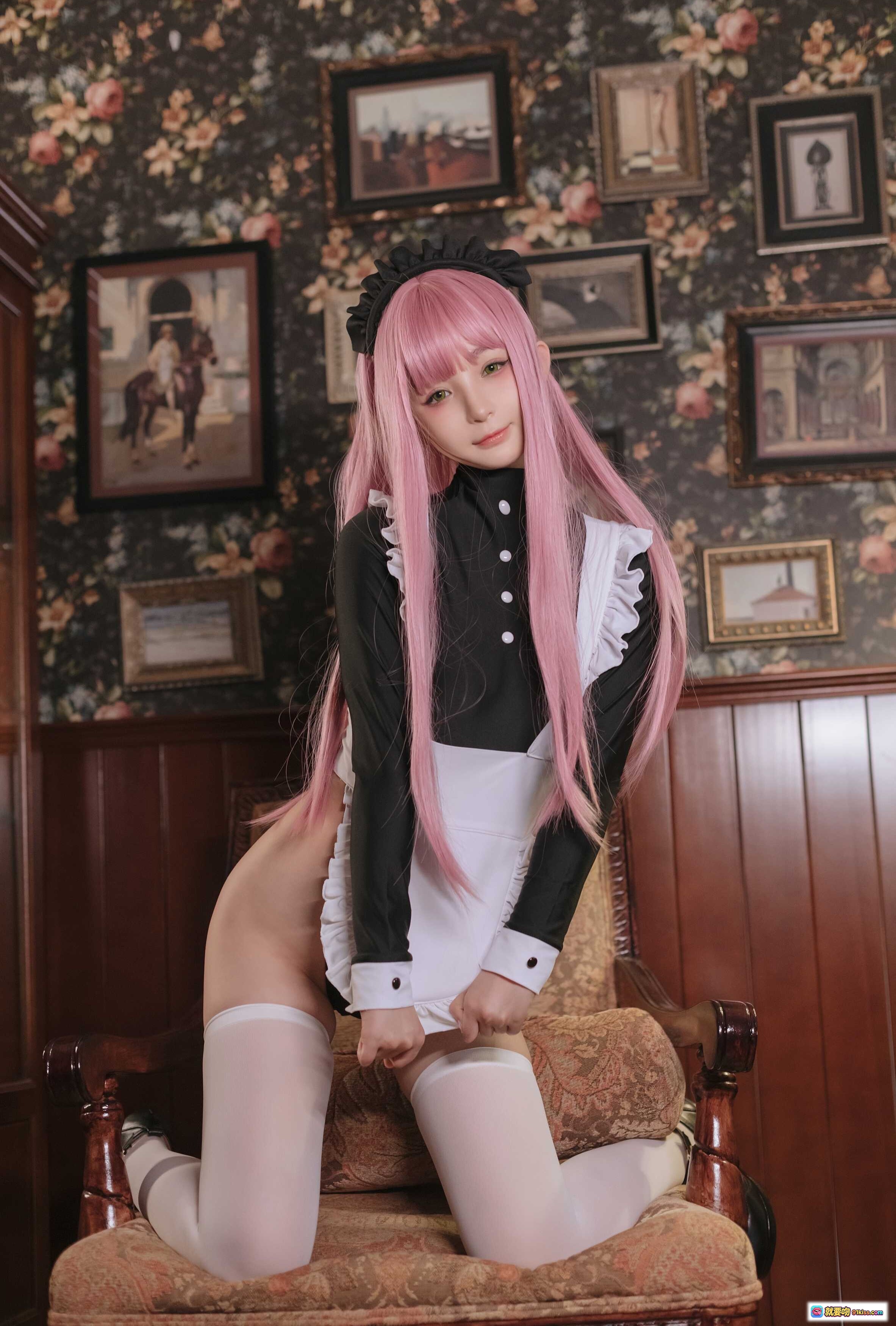 图片[4] - 桜井宁宁 NO.033 复古女仆装写真 45P 228MB 粉发黑裙白袜高跟钢琴房花墙优雅私房美图 - 就要吻