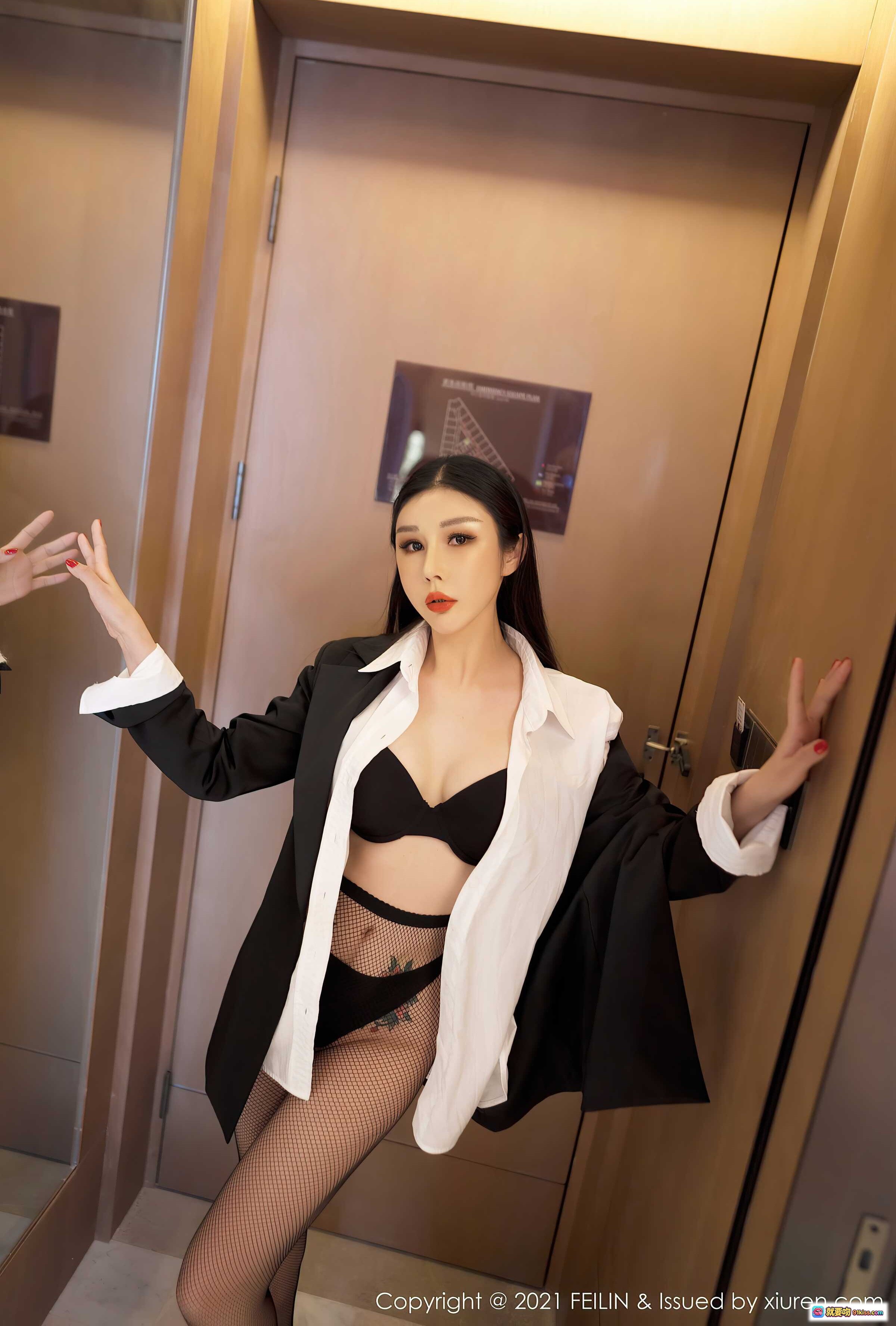 图片[7] - 田冰冰性感写真：黑丝美腿+职场西装+内衣诱惑，FEILIN Vol.402高清图集 - 就要吻