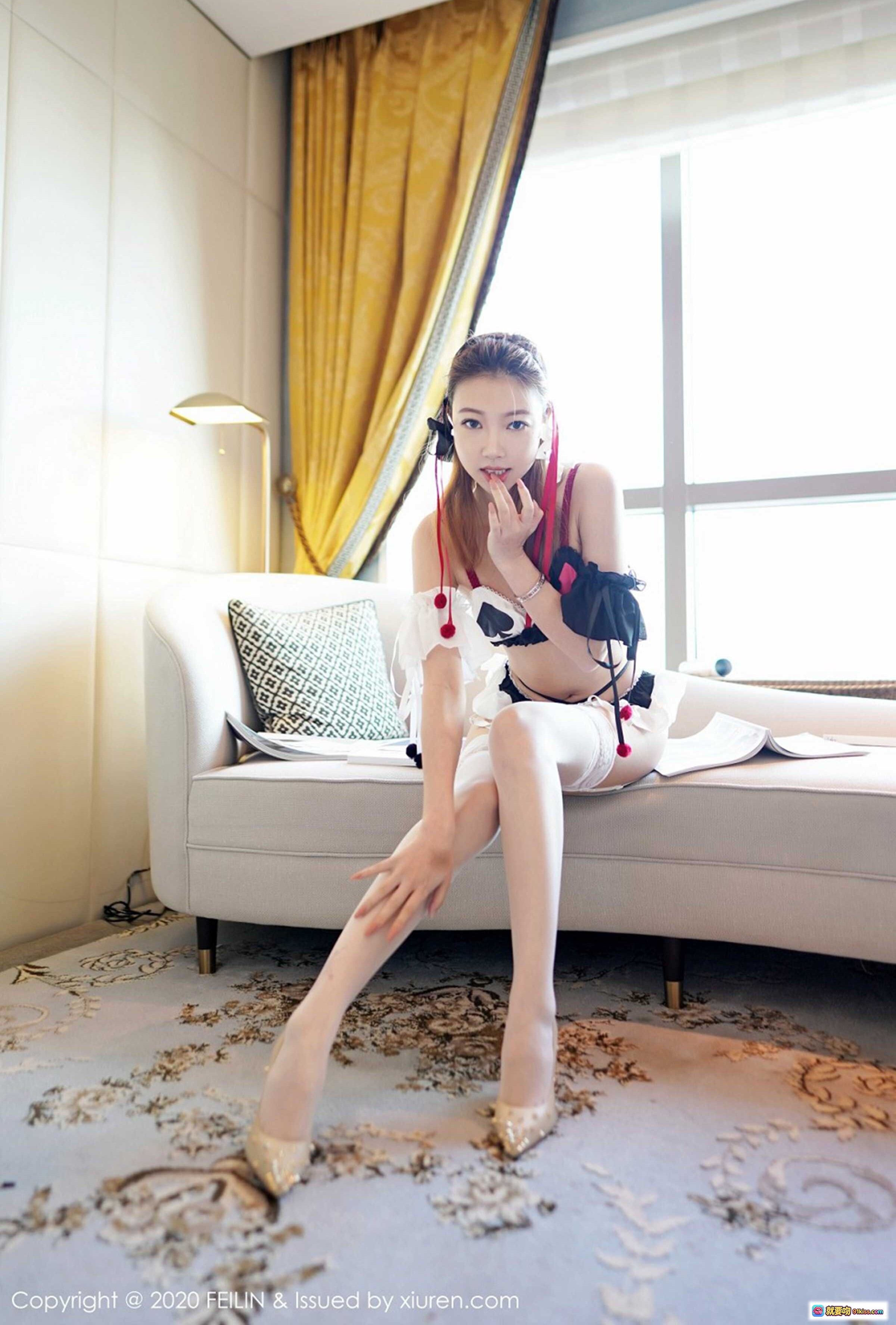 图片[5] - 冯木木LRIS性感写真 | FEILIN Vol.349 2020.10.27 | 白丝美腿高跟鞋 | 窗边沙发私房照 | 时尚杂志氛围感 - 就要吻