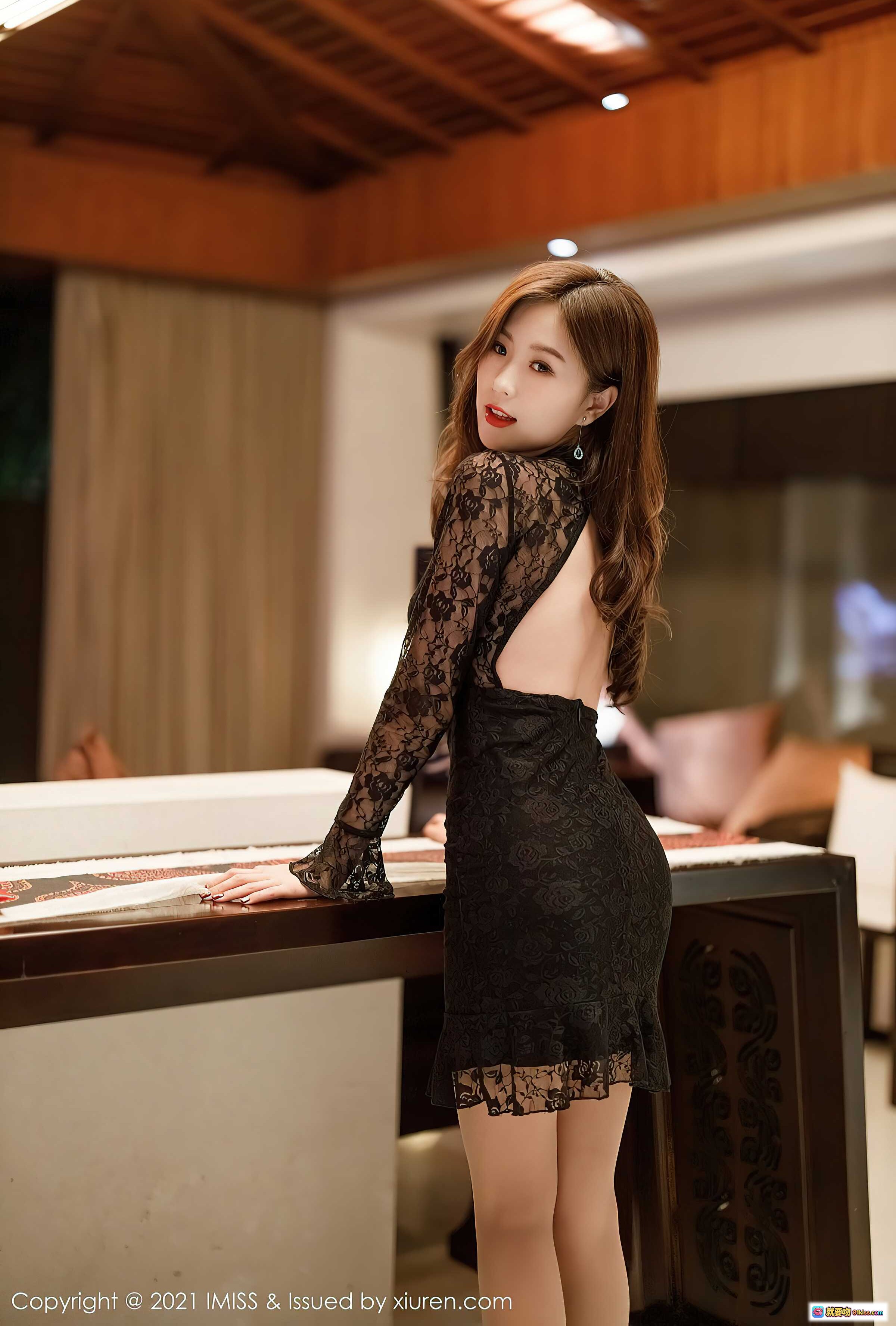 图片[8] - 杨紫嫣Cynthia黑色蕾丝连衣裙高跟美腿写真 | IMiss2021 Vol.546优雅性感室内摄影 - 就要吻