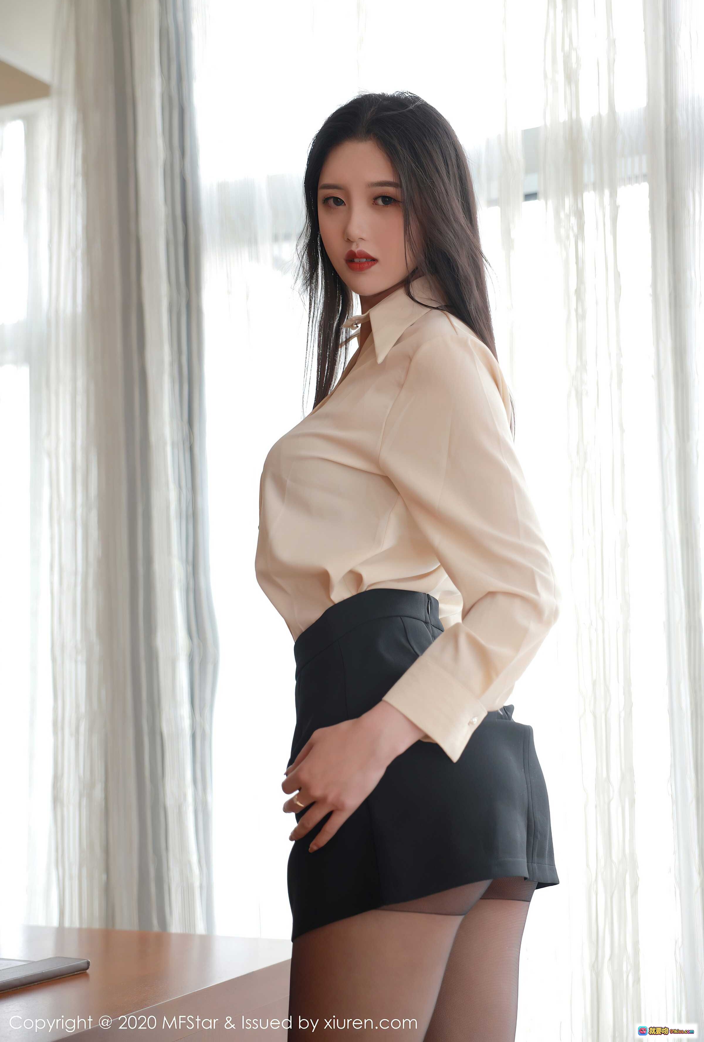 图片[9] - 陈一涵黑丝美腿高跟职场风写真 | MFStar模范学院Vol.341 2020.07.07 优雅性感室内大片 - 就要吻