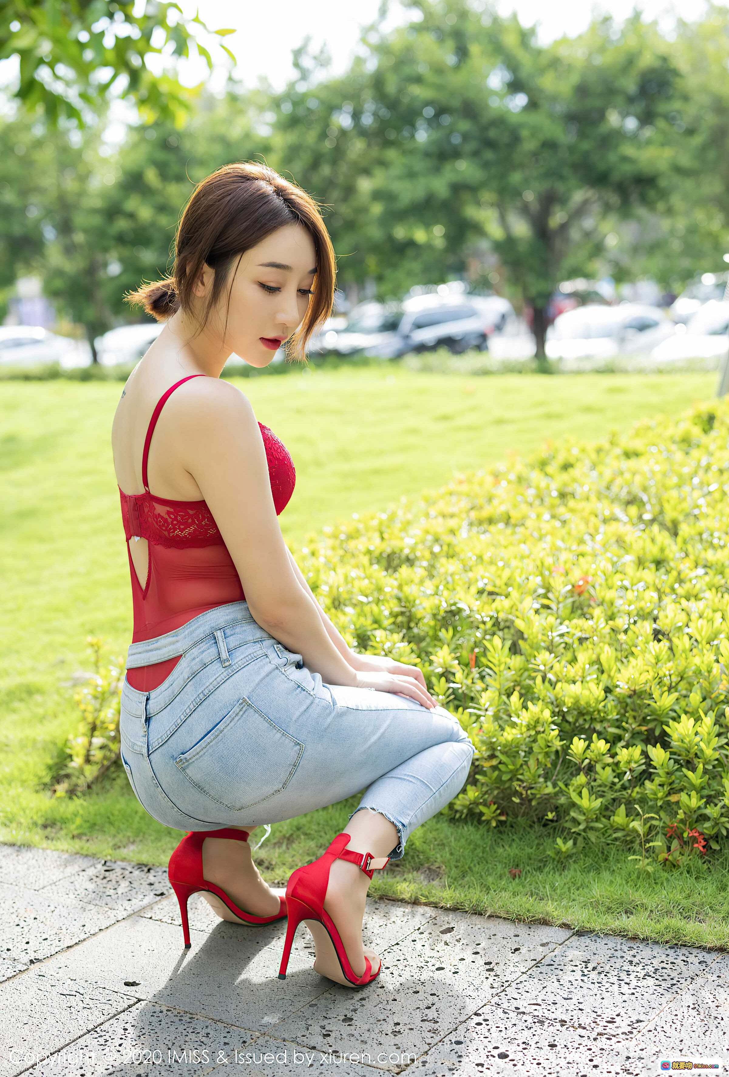 图片[7] - 泳池边比基尼美女九月生性感写真 | IMiss Vol.523 2020.11.12 64P高清图集 - 就要吻