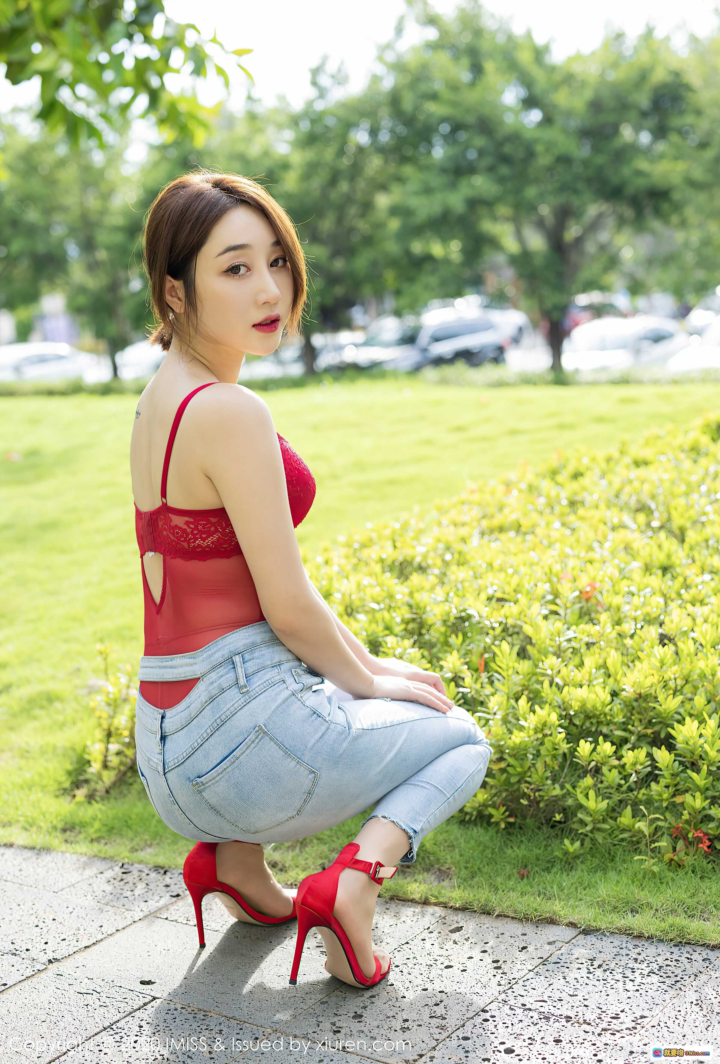 图片[10] - 泳池边比基尼美女九月生性感写真 | IMiss Vol.523 2020.11.12 64P高清图集 - 就要吻