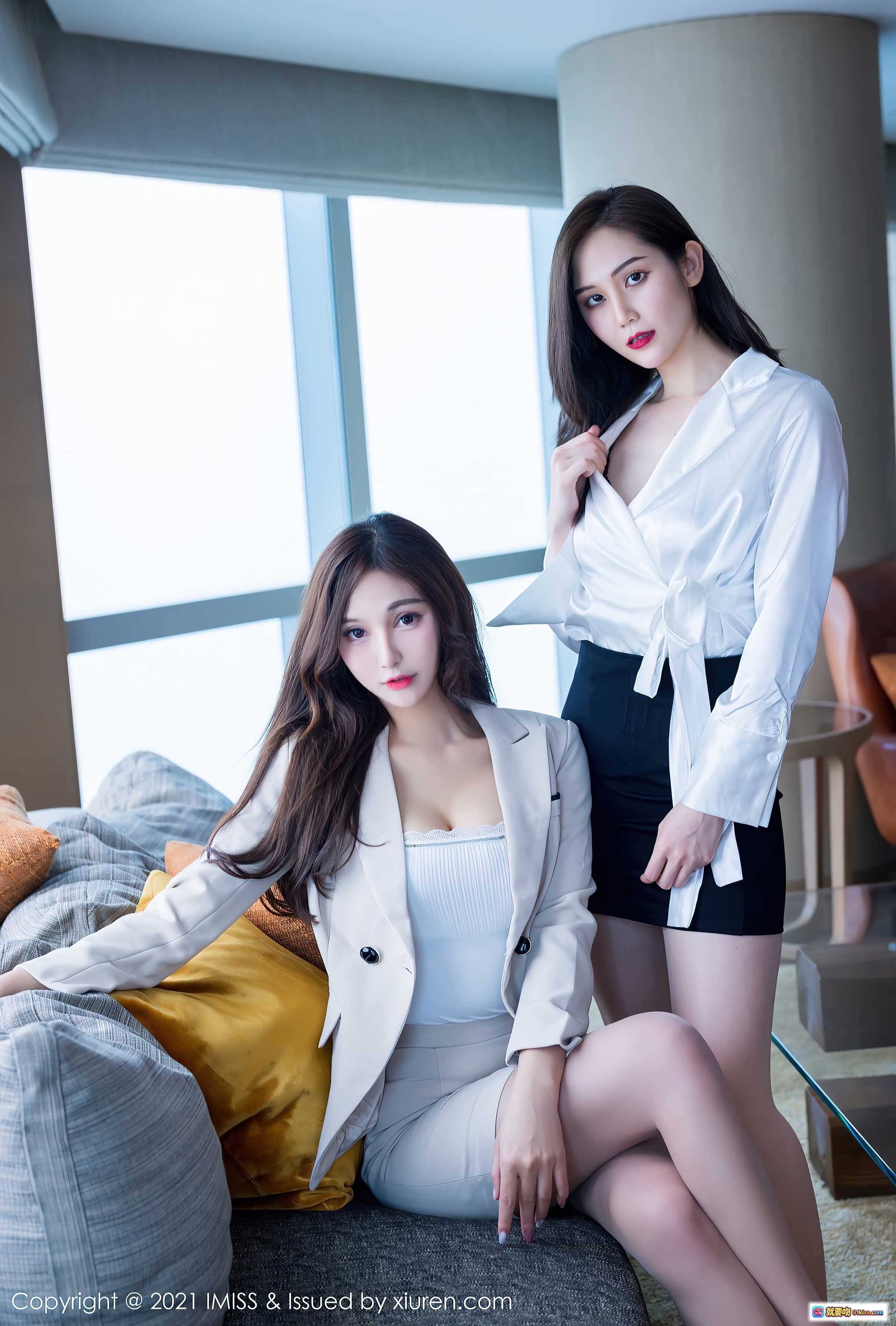 图片[7] - IMiss 2021.03.31 Vol.570 Lavinia肉肉 美腿高跟职场女神沙发写真 优雅知性白裙西装搭配室内私房摄影 - 就要吻