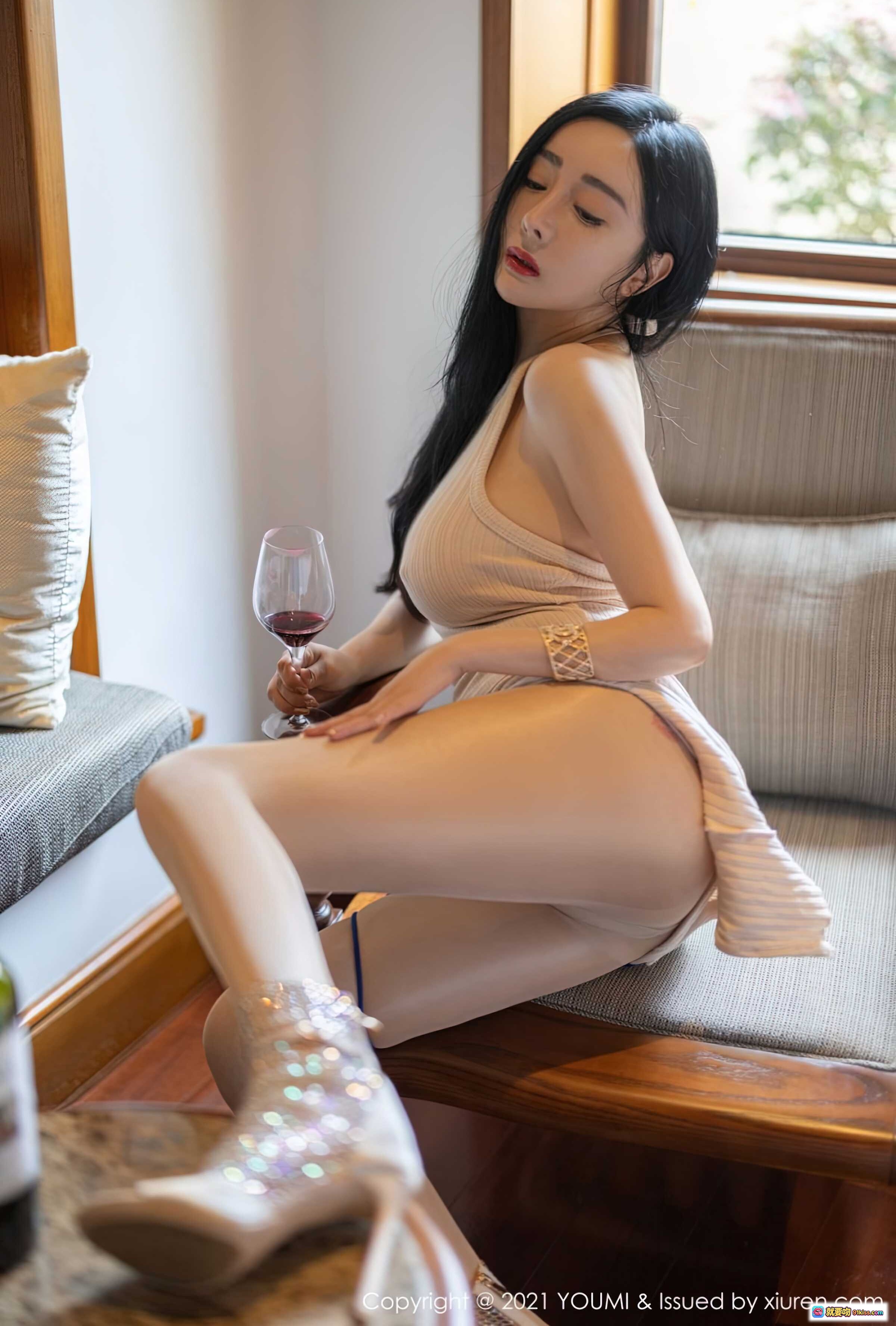 图片[7] - YOUMI允爾2021.07.07 Vol.664 高跟鞋美腿写真 璀璨水钻装饰 丝滑质感 轻奢优雅风 - 就要吻