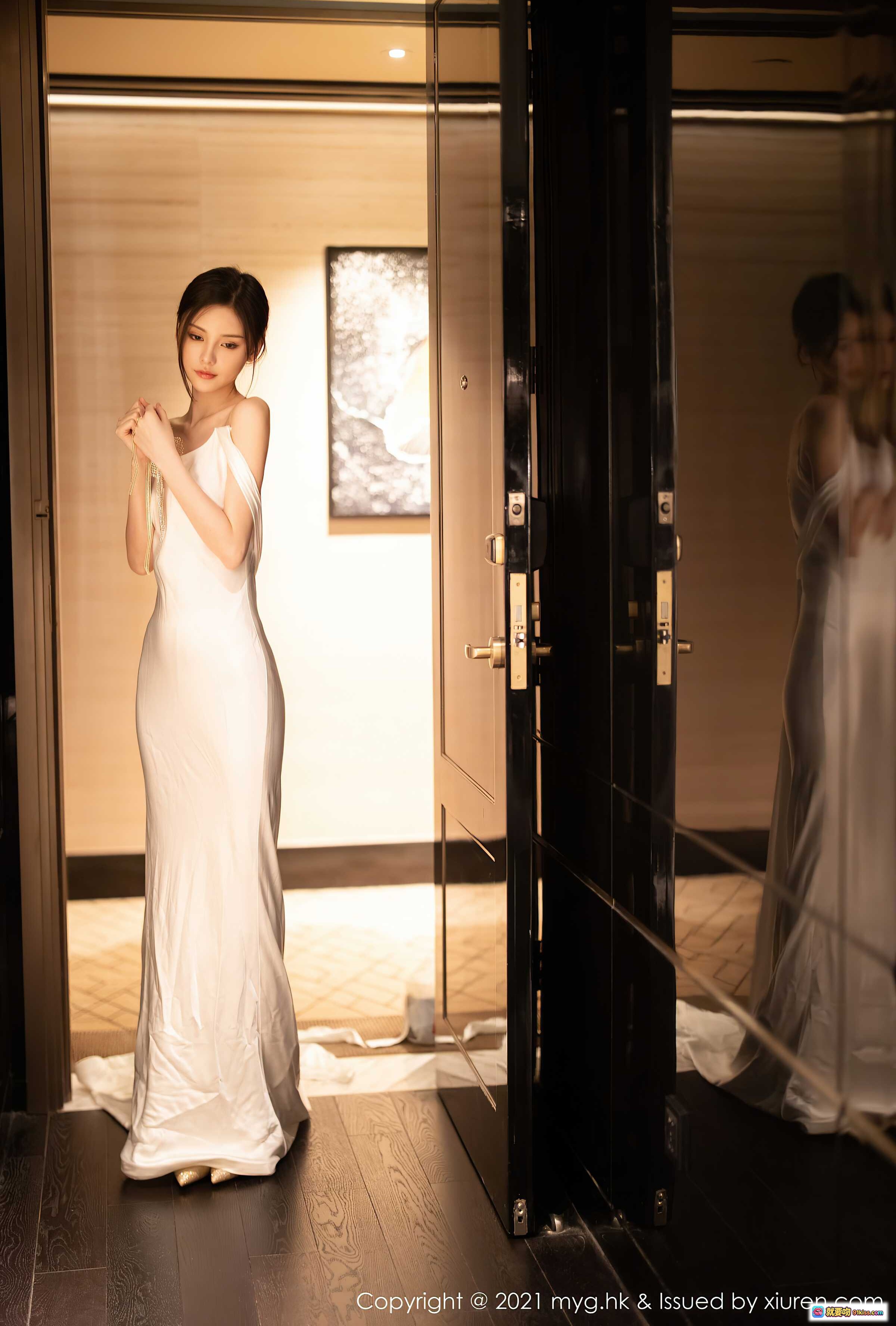 图片[10] - 小夕juju白色露肩长裙优雅写真 | MyGirl美媛馆2021 Vol.552高清人像摄影 - 就要吻