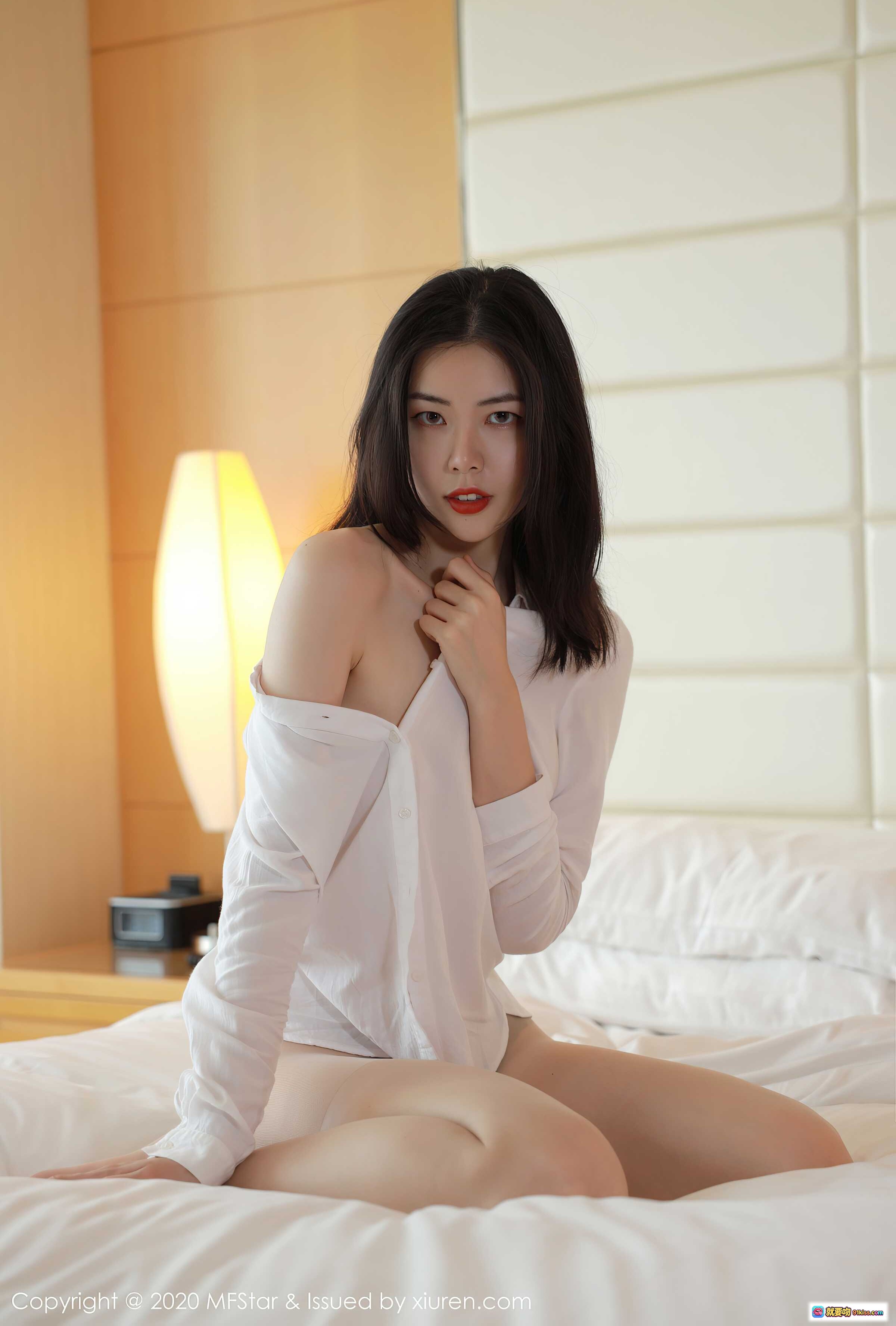 图片[7] - 欧阳美萱MFStar模范学院VOL.406写真 – 白衬衫床照性感私房美腿诱惑2020年10月26日高清图集 - 就要吻