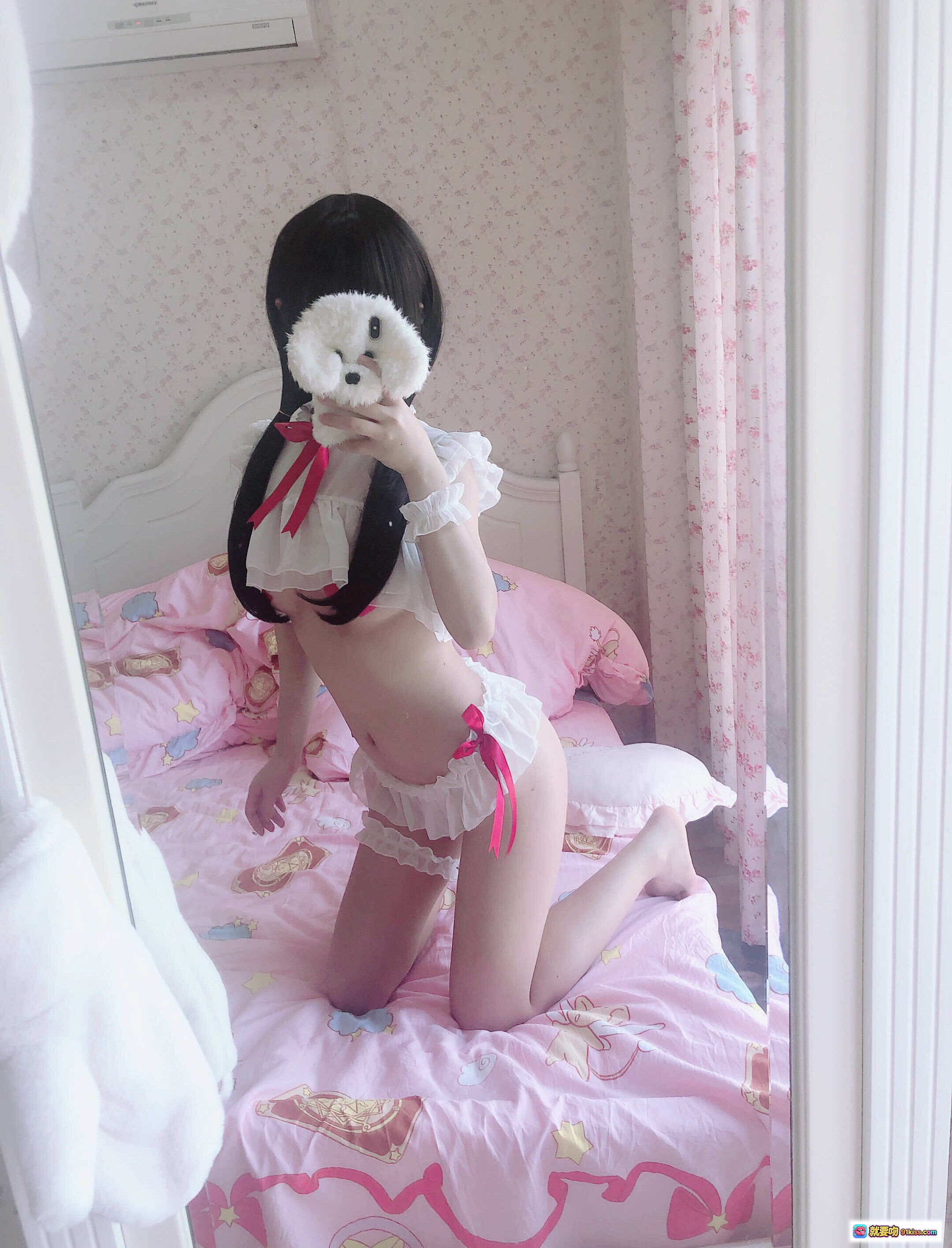 图片[4] - 桜井宁宁NO.029双马尾私房少女写真｜粉色卧室甜美风｜蕾丝边短裙+蝴蝶结上衣｜镜前自拍美腿特写 - 就要吻