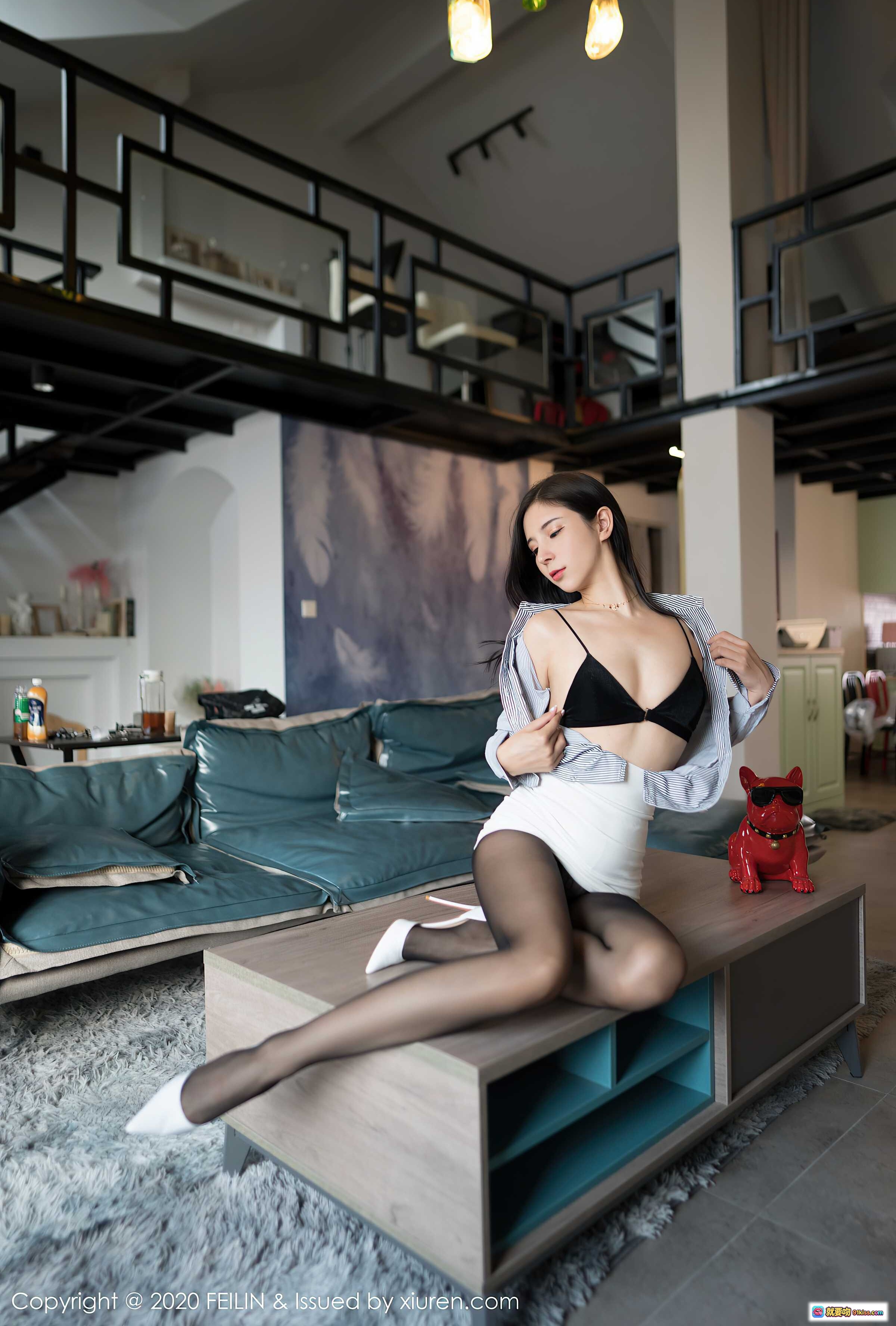 图片[3] - 小蛮妖Yummy性感写真 | 白色短裙+黑丝美腿 | 现代客厅私房照 | FEILIN Vol.358 2020.12.09 - 就要吻