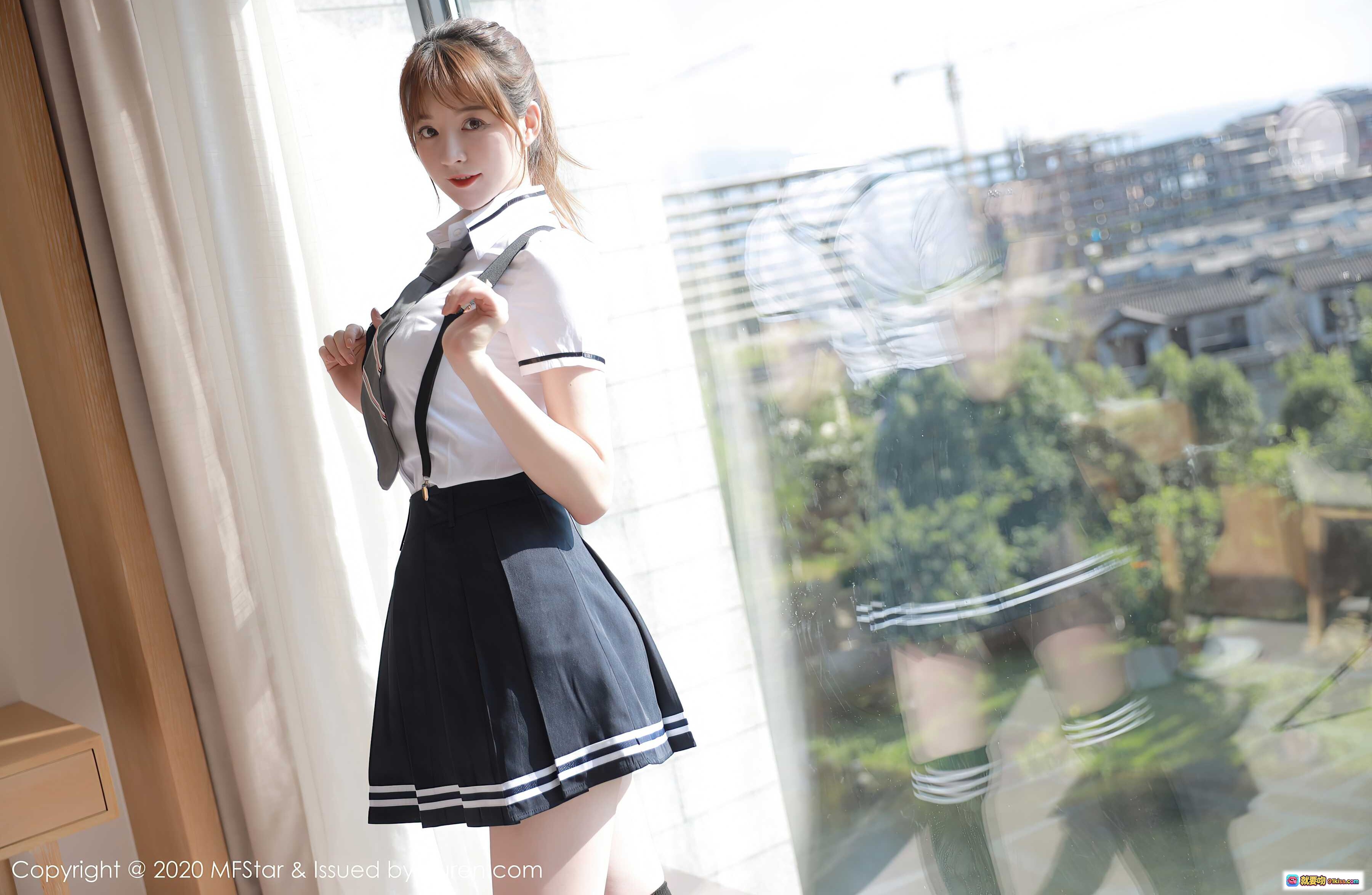 图片[6] - MFStar模范学院yoo优优2020.09.21 VOL.390 白衬衫黑短裤日系少女风 窗边写真 甜美性感制服诱惑 - 就要吻