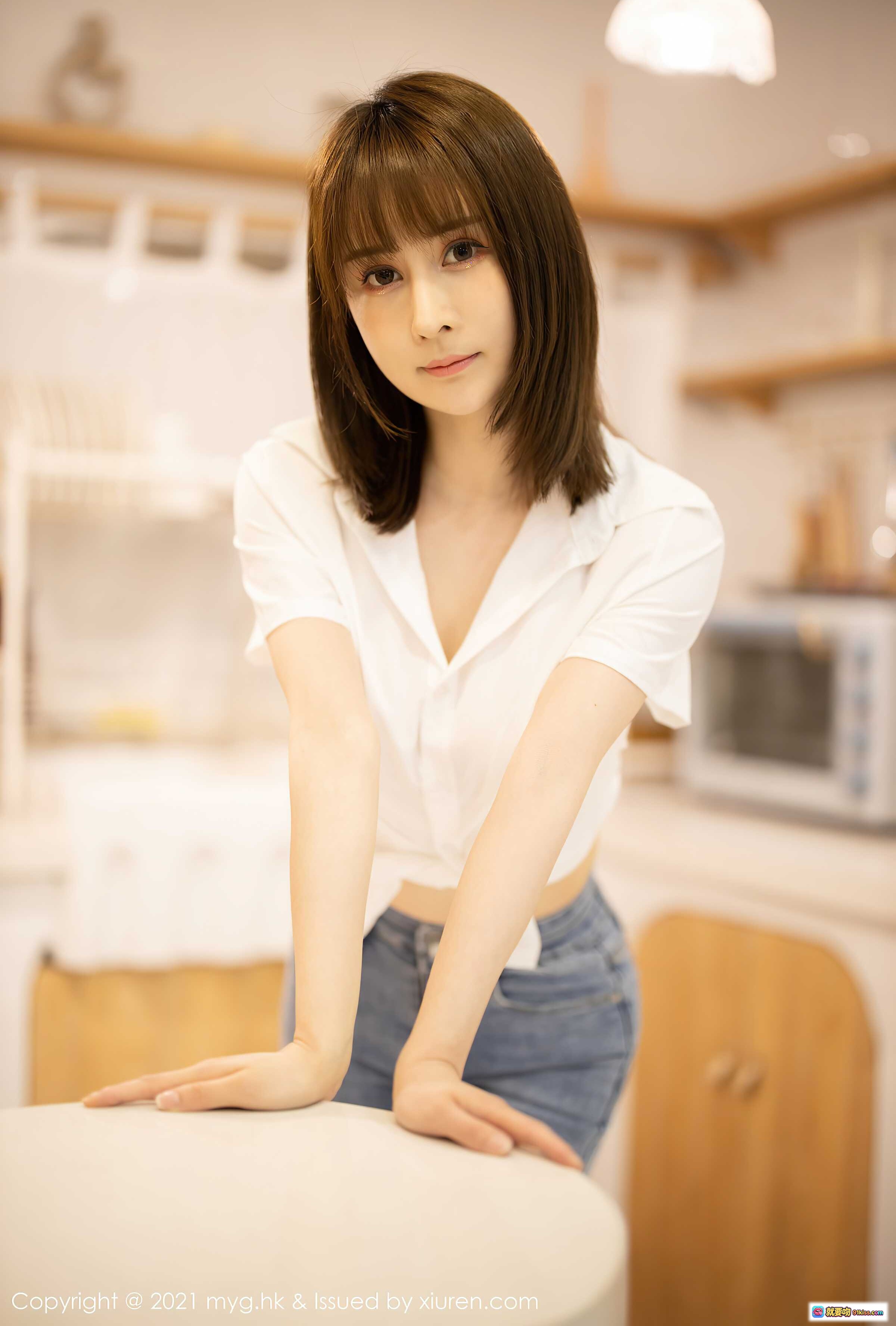 图片[8] - 蔡文钰Abby白T牛仔裤厨房写真 | MyGirl美媛馆2021 Vol.540清新居家风美少女摄影 - 就要吻