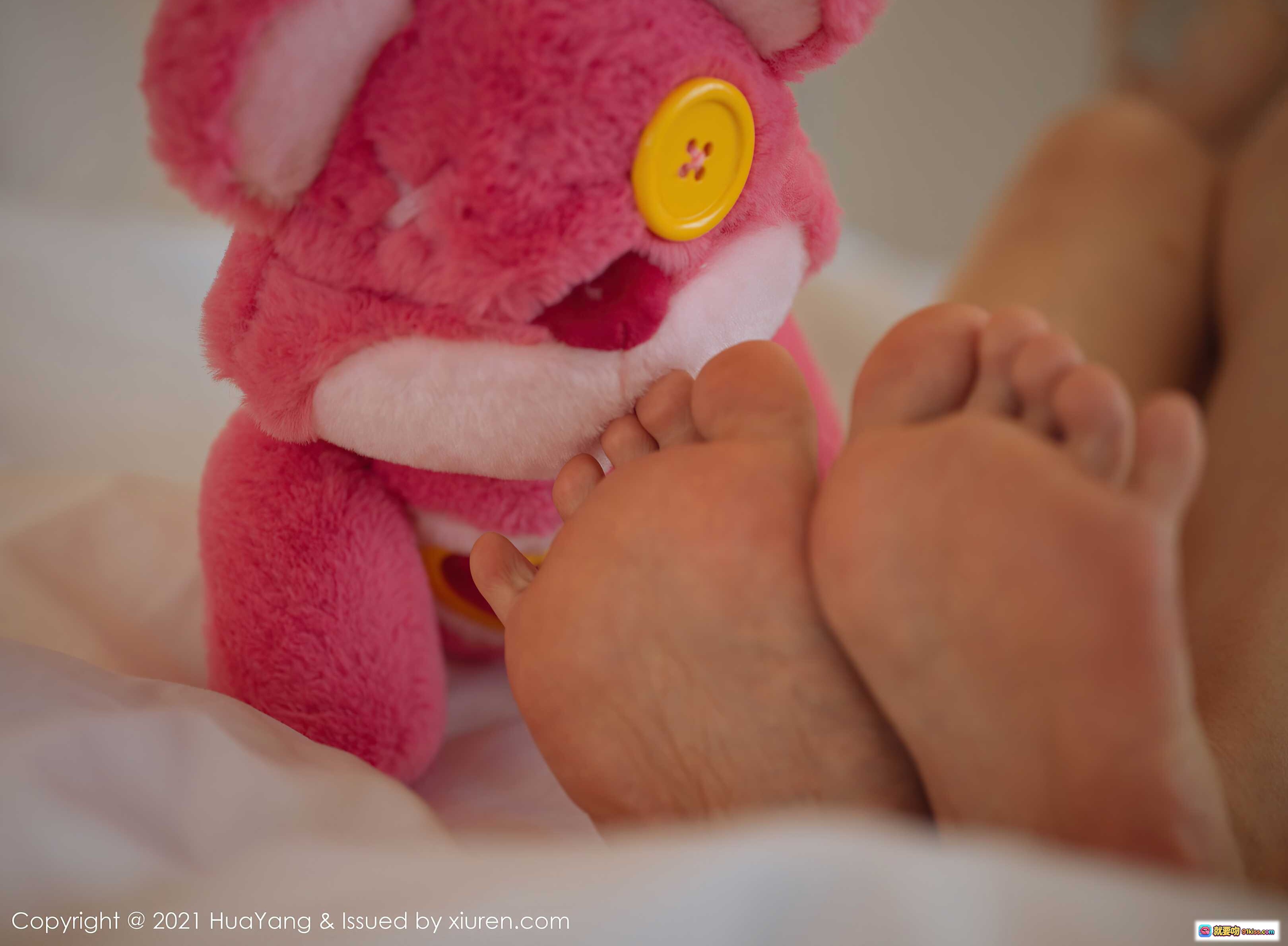 图片[2] - 朱可儿Flower性感写真｜HuaYang花漾VOL.352｜银链内衣+头纱新娘造型｜高清私房美图 - 就要吻