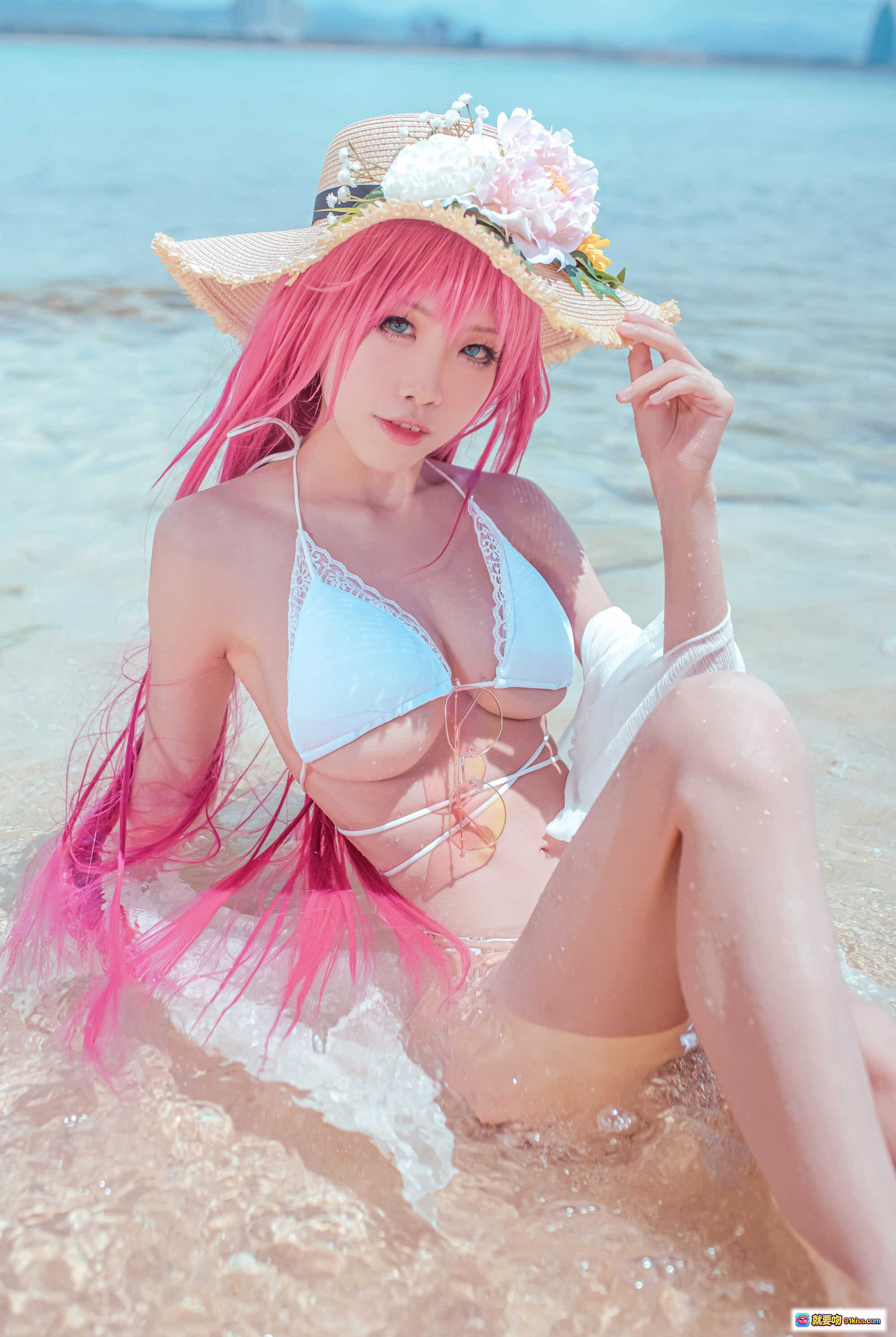 图片[3] - 水淼NO.064絮库夫泳装写真｜粉发少女海滩度假风｜蕾丝比基尼+草帽花饰｜透明罩衫性感清新风 - 就要吻