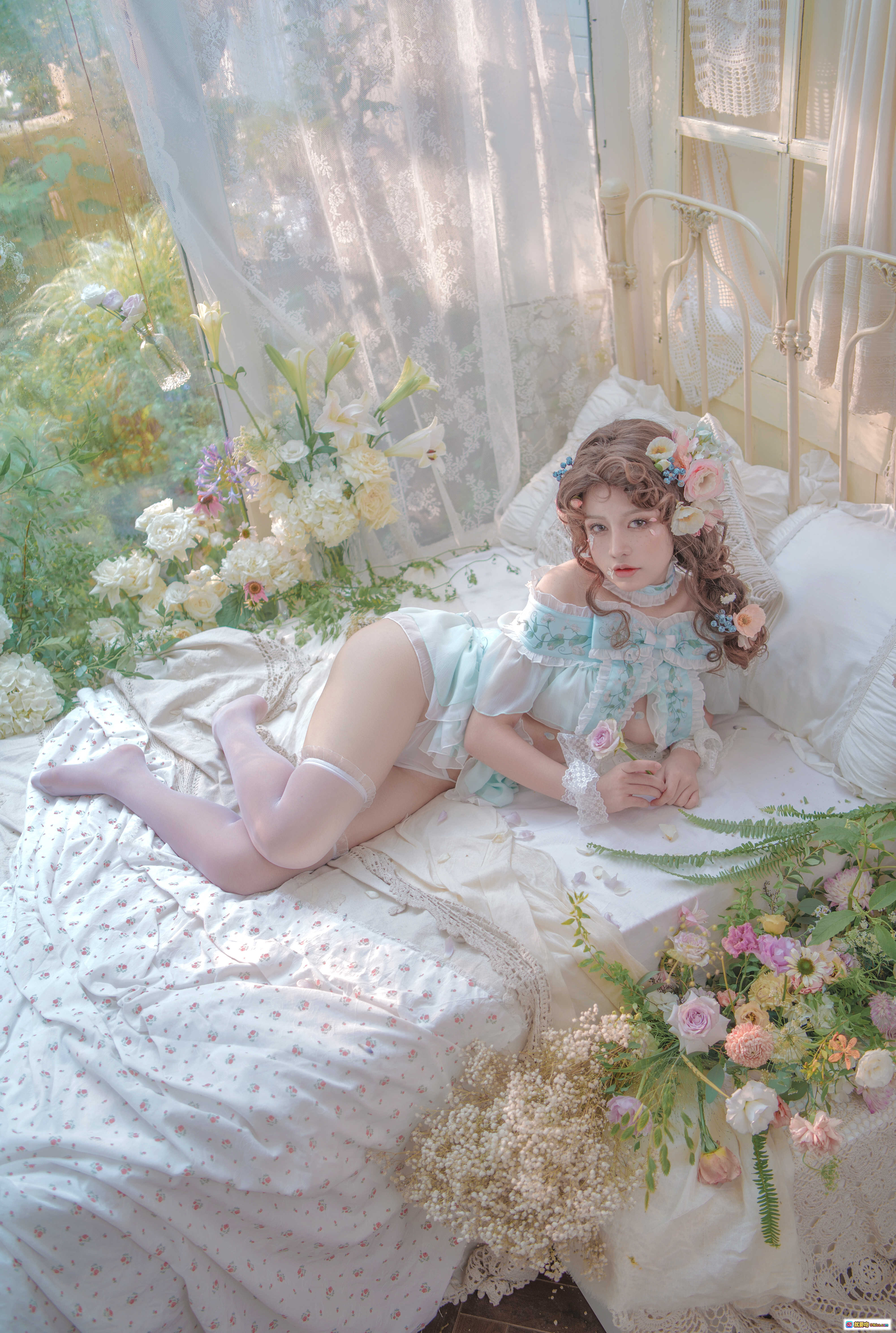 图片[6] - 一笑芳香沁NO.031豌豆公主｜梦幻花环少女写真｜洛丽塔风格｜柔光森林床景｜精致蕾丝裙装｜清新自然美拍 - 就要吻