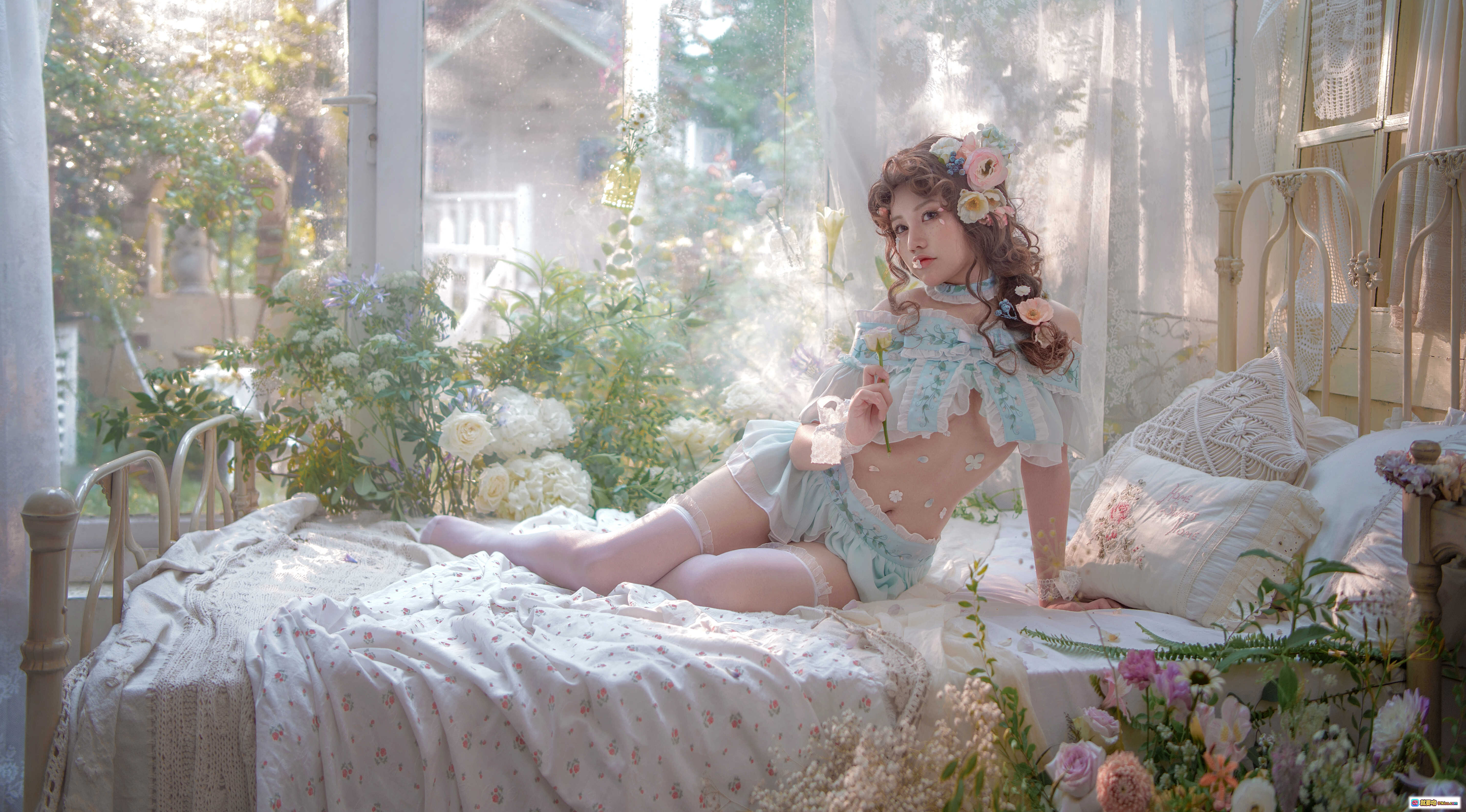 图片[5] - 一笑芳香沁NO.031豌豆公主｜梦幻花环少女写真｜洛丽塔风格｜柔光森林床景｜精致蕾丝裙装｜清新自然美拍 - 就要吻