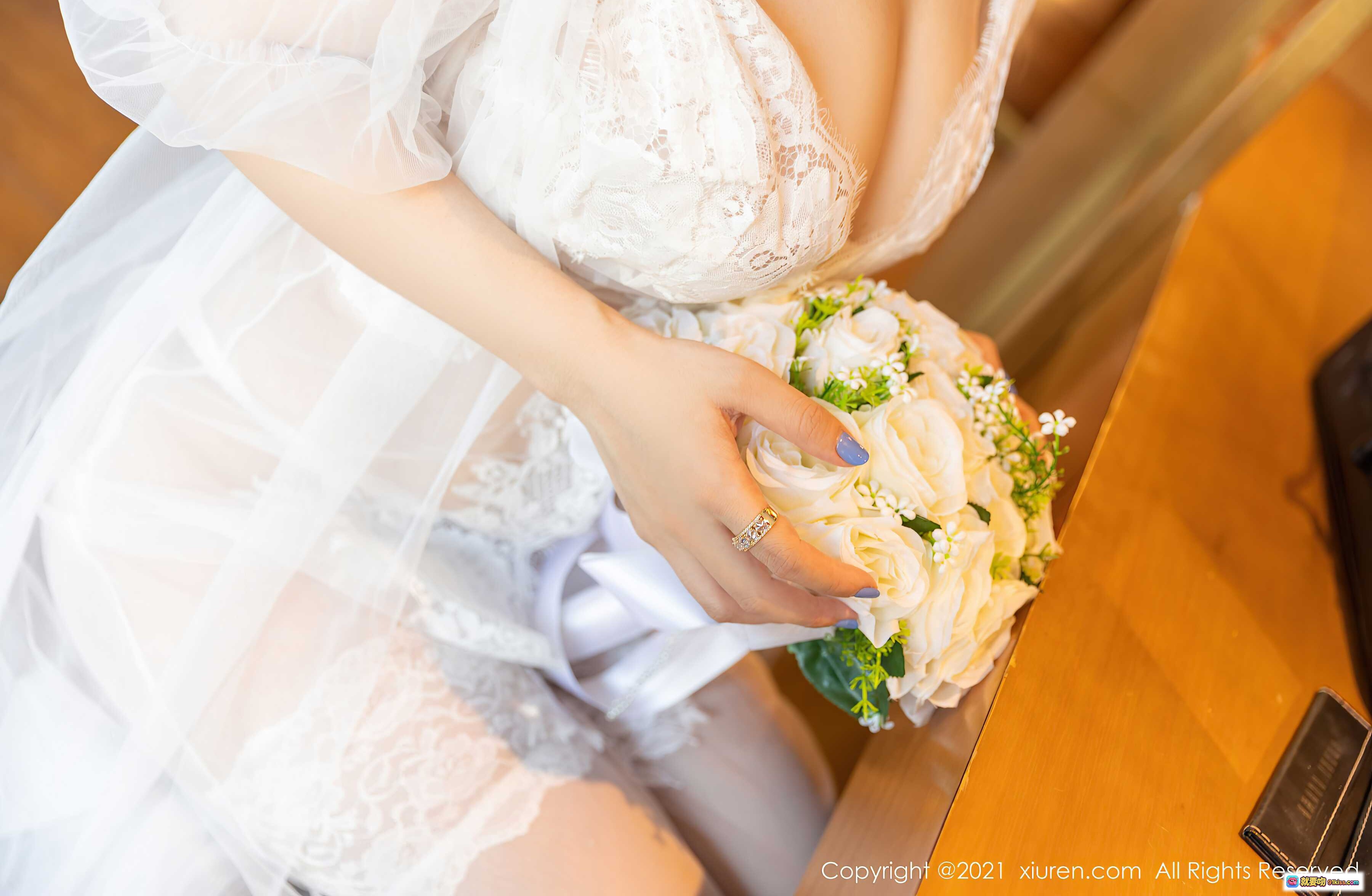 图片[10] - 王雨纯白色蕾丝婚纱写真｜头纱捧花优雅新娘造型｜秀人网2021年4月高清私房图集 - 就要吻