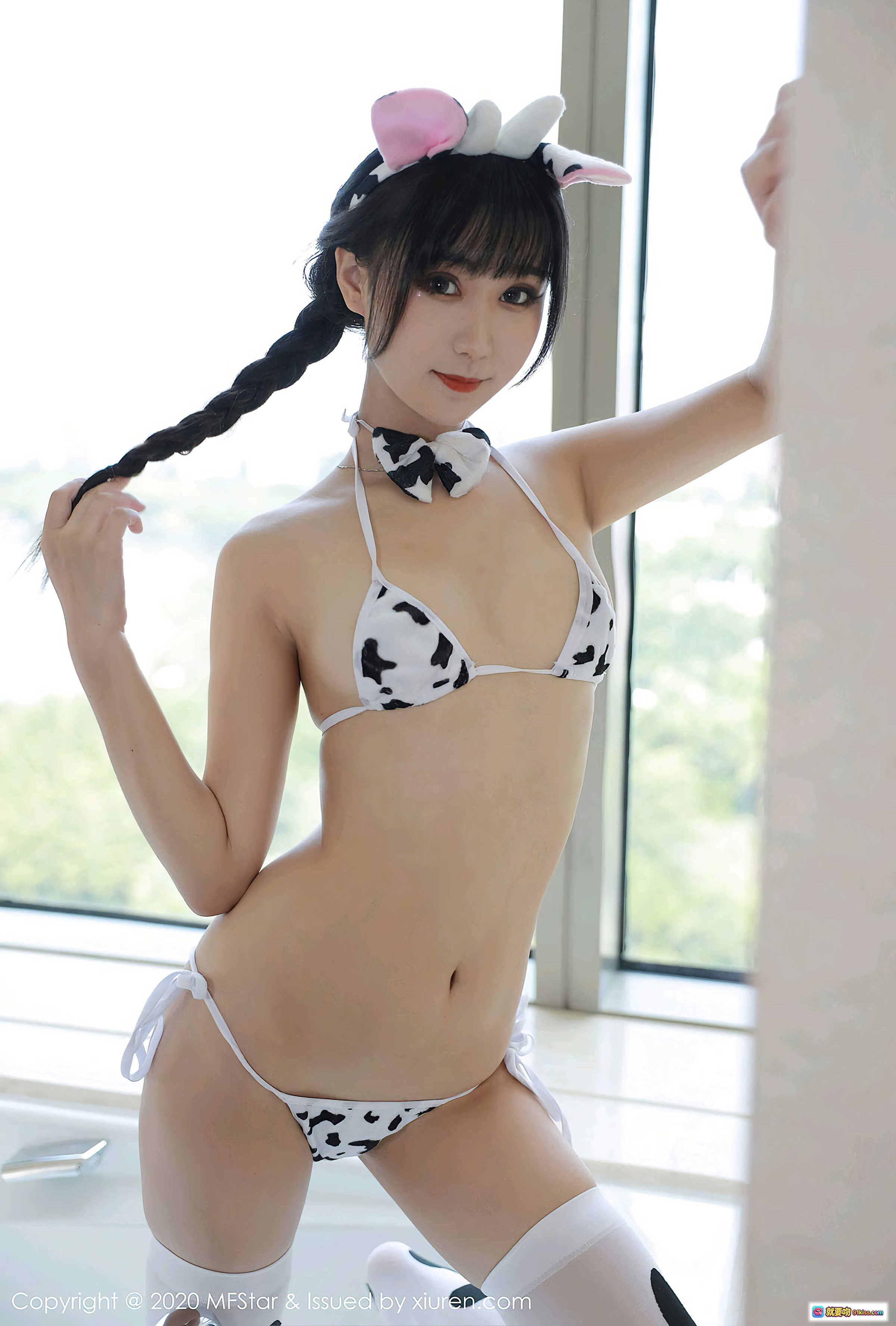 图片[7] - 小果冻儿jelly奶牛装写真 | MFStar模范学院Vol.382 | 双马尾兔耳比基尼性感私房照 - 就要吻