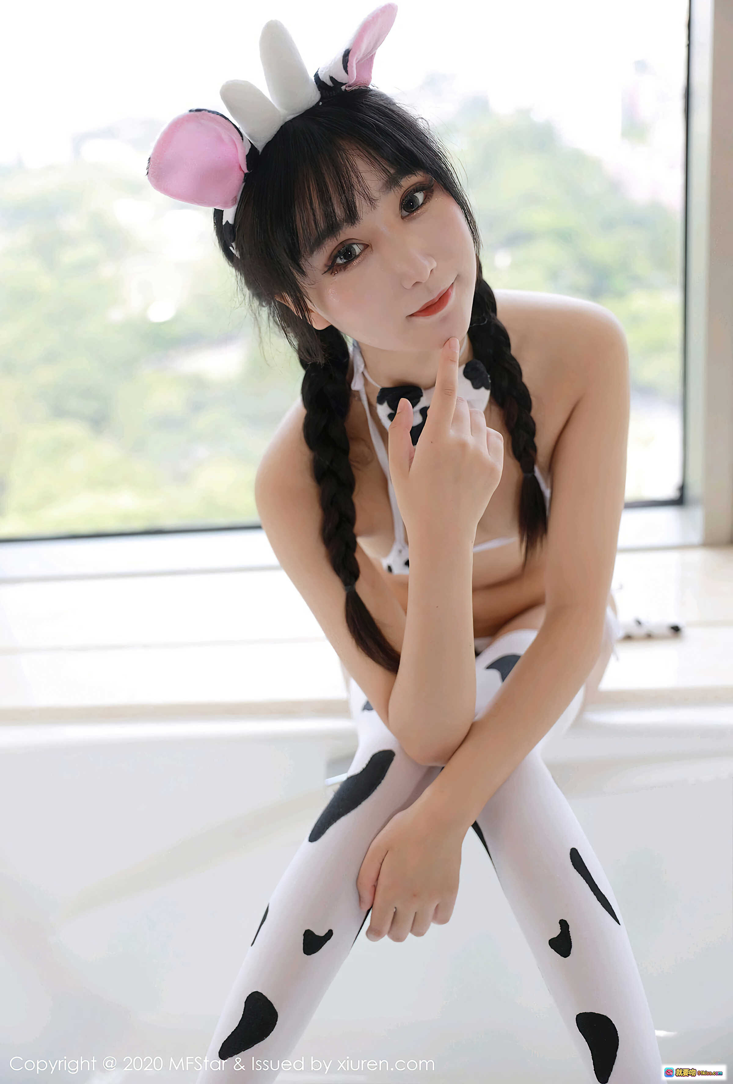 图片[6] - 小果冻儿jelly奶牛装写真 | MFStar模范学院Vol.382 | 双马尾兔耳比基尼性感私房照 - 就要吻