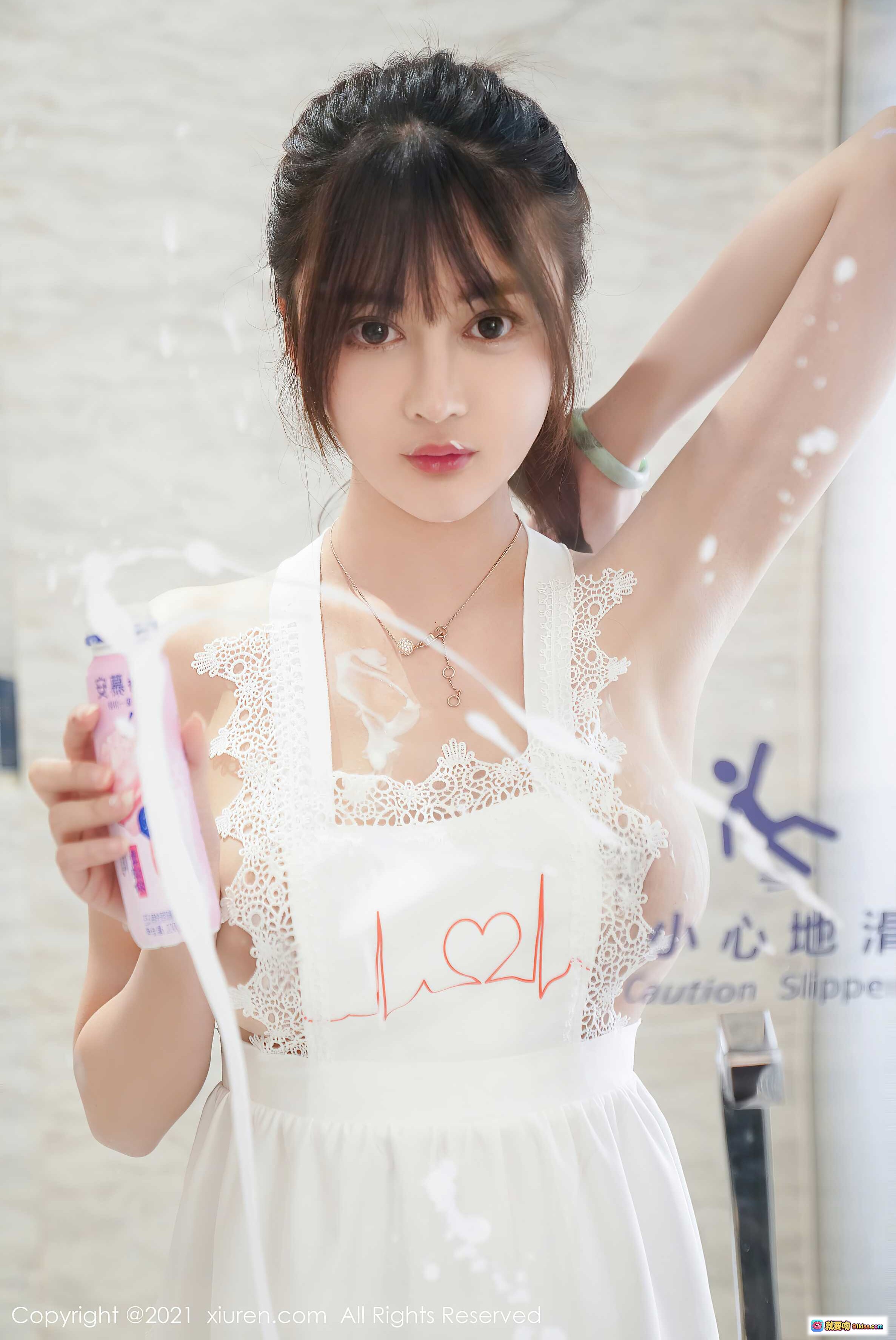 图片[7] - 萌奈子白色蕾丝护士装性感写真｜秀人网VOL.3302｜美臀细腰诱惑姿态｜2021年4月14日发布 - 就要吻