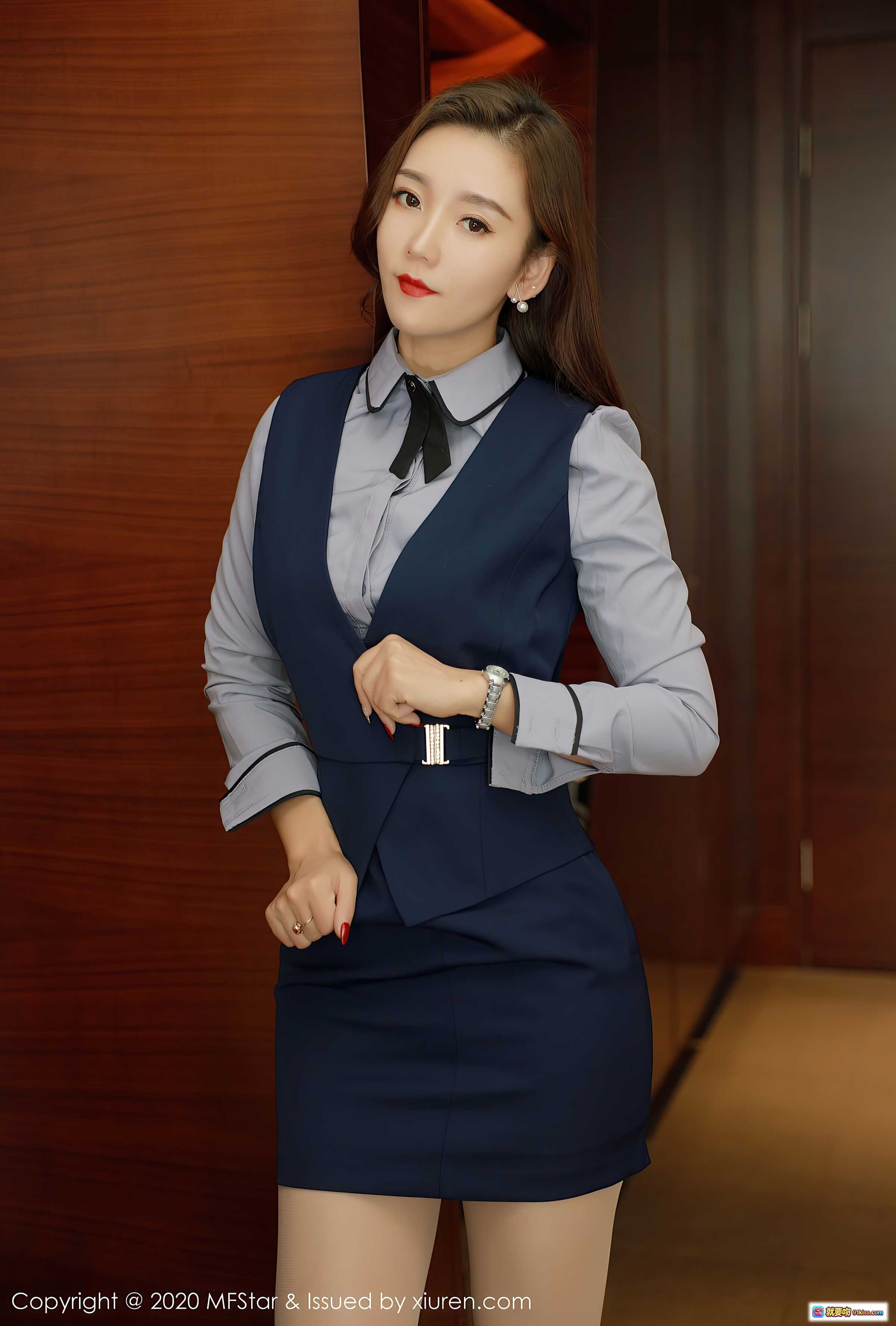 图片[6] - 艾静香MFStar模范学院2020.12.16 VOL.425 职业套装美腿高跟优雅写真 - 就要吻