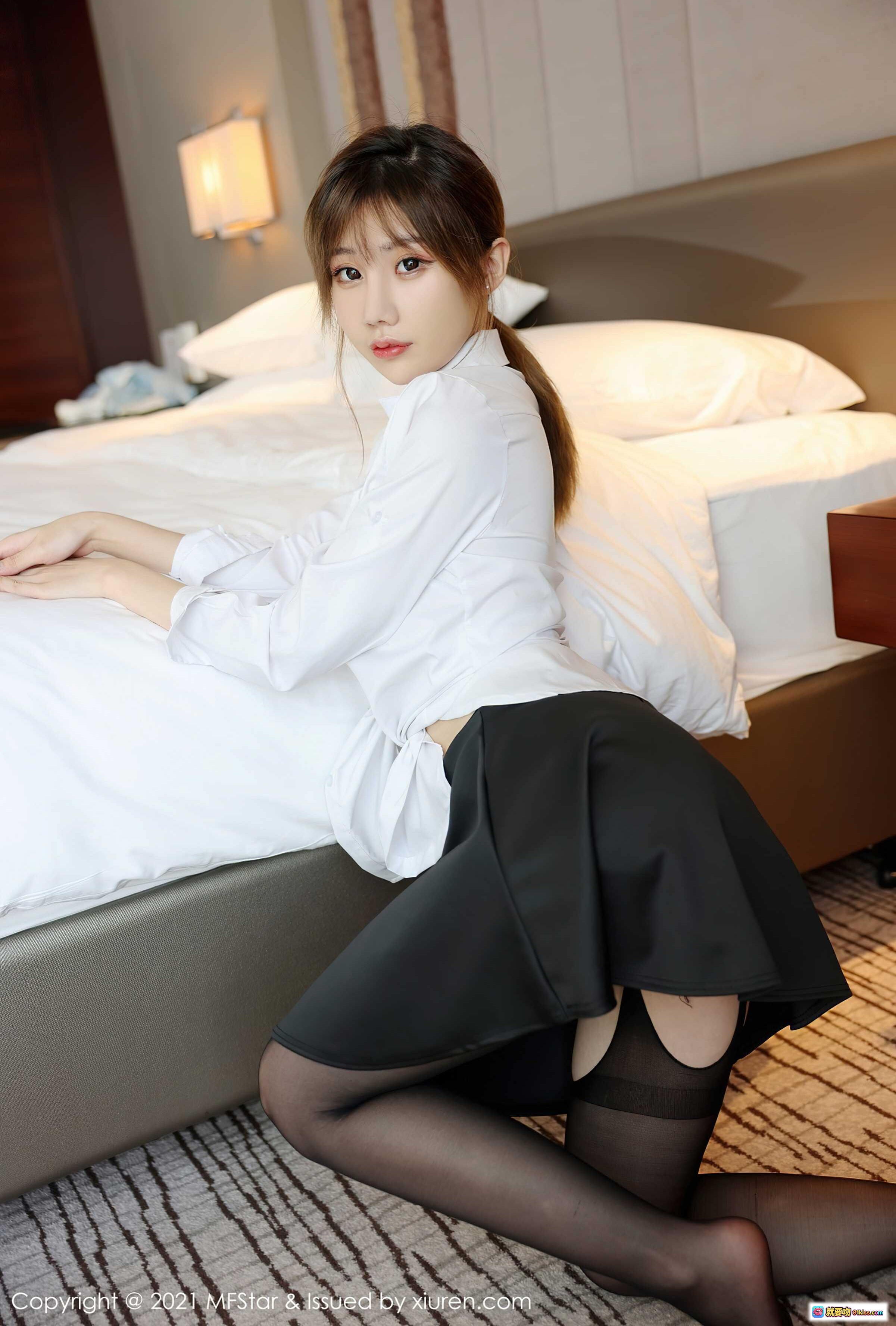 图片[6] - 李颖煊baby白衬衫黑短裙性感写真 | MFStar模范学院Vol.525 2021.08.13 高清私房美图 - 就要吻