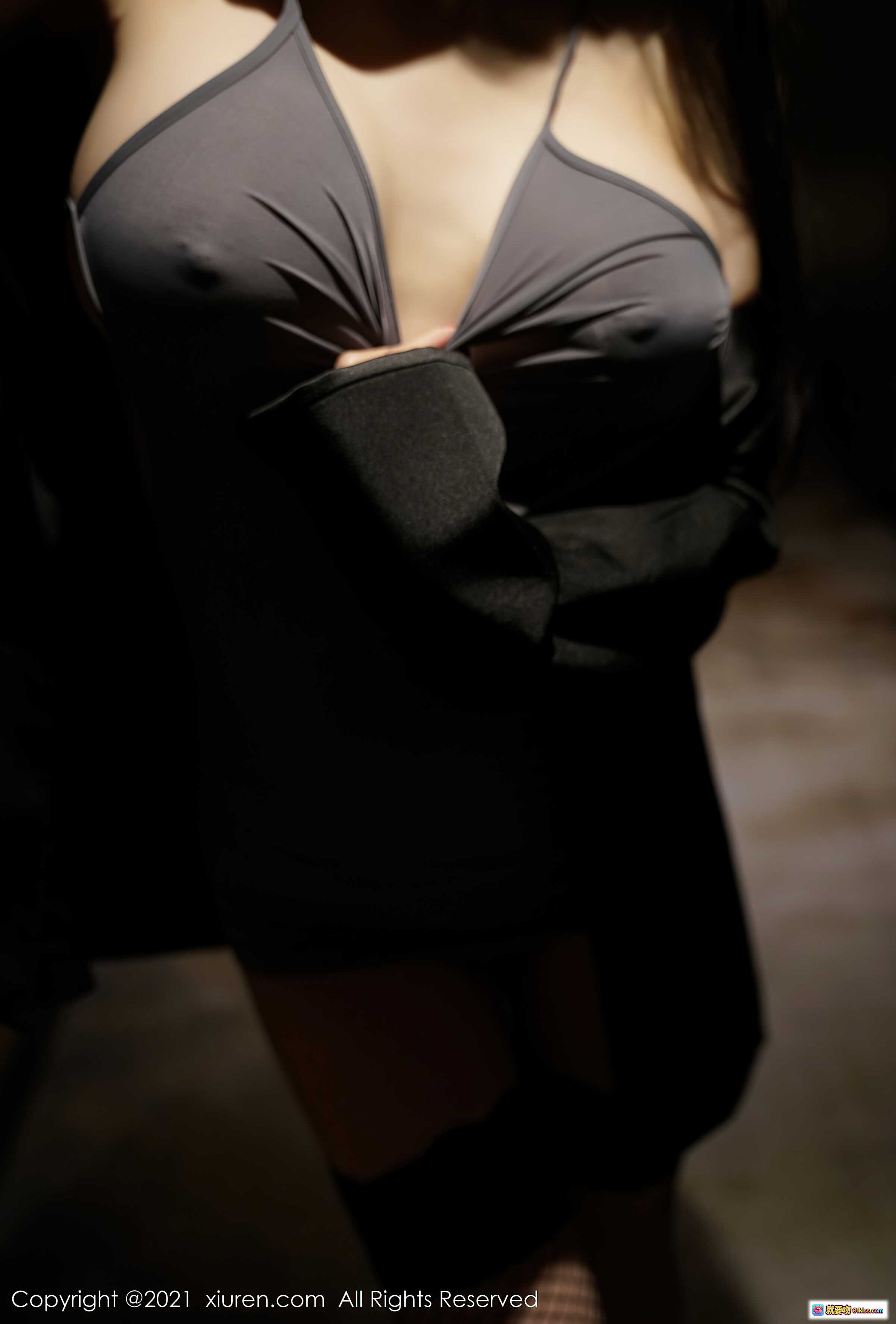 图片[1] - 田冰冰性感写真 | XiuRen秀人网No.3432 | 黑色内衣诱惑 | 2021年5月19日高清图集 - 就要吻