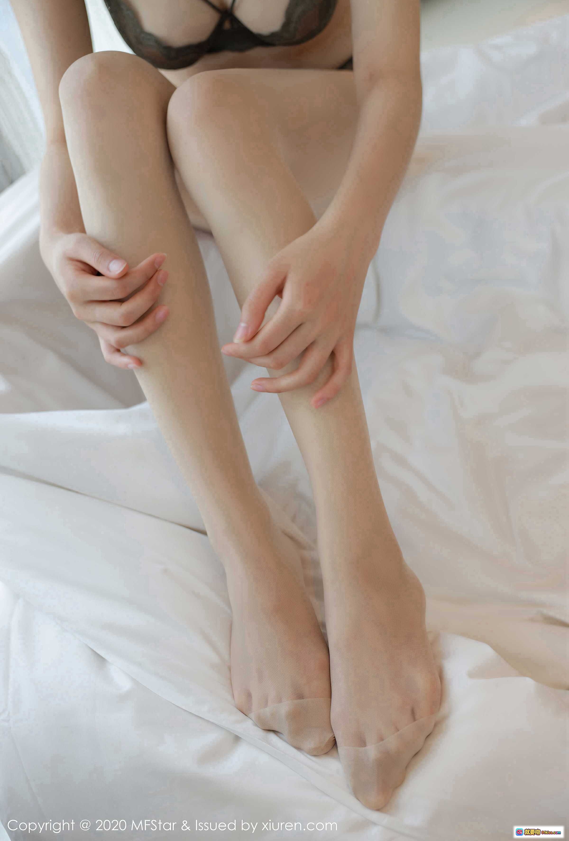 图片[3] - 林小艺MFStar模范学院2020.07.13 Vol.345 美女写真高清私房性感内衣床照54图97M - 就要吻