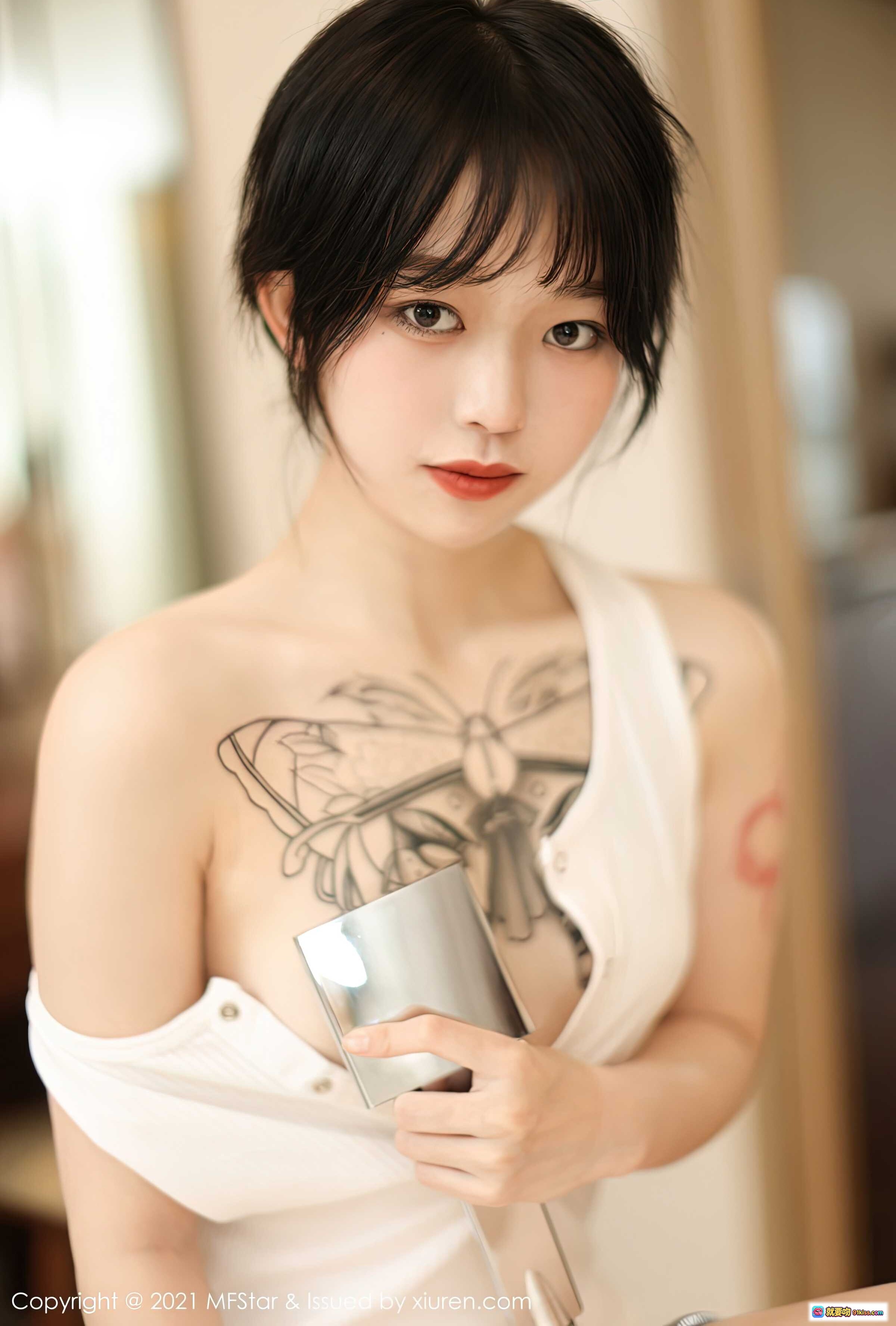 图片[5] - MFStar模范学院2021.05.17 Vol.496 奶瓶子 白色浴袍性感写真 蝴蝶纹身浴室私房照 48图303M高清图集 - 就要吻